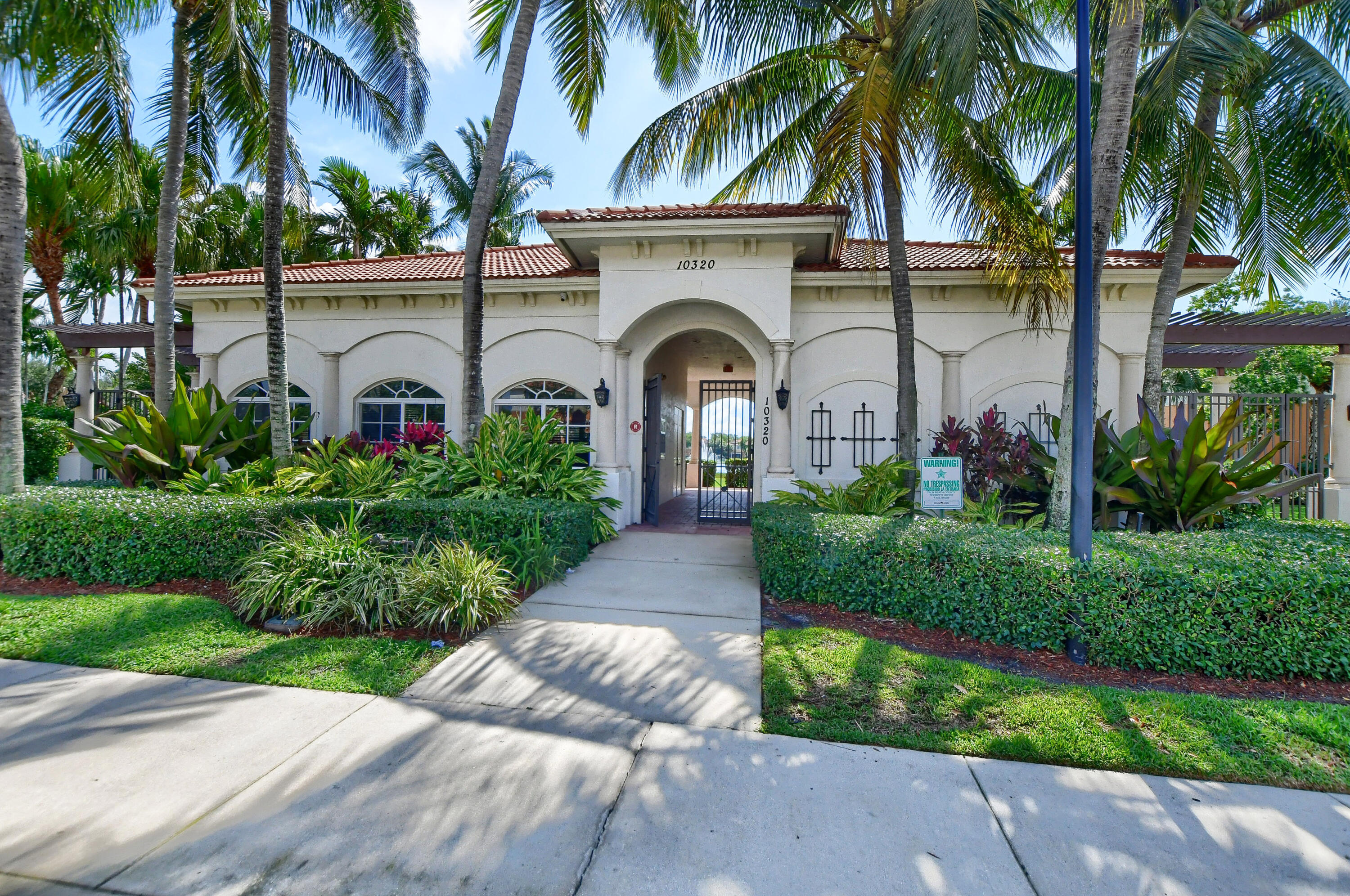 7476 Sarentino Lane 121