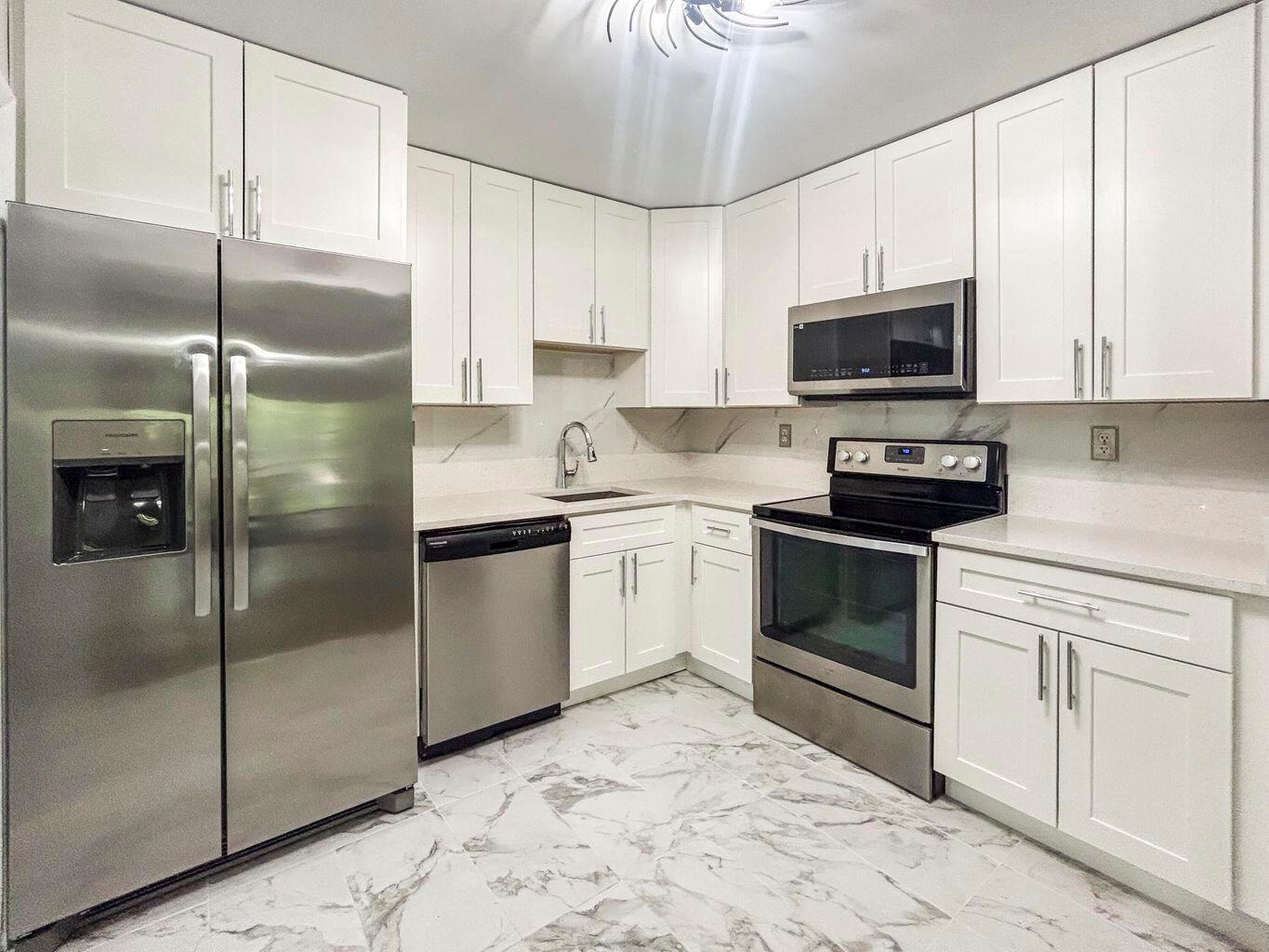 9235 SW 8th Street 114