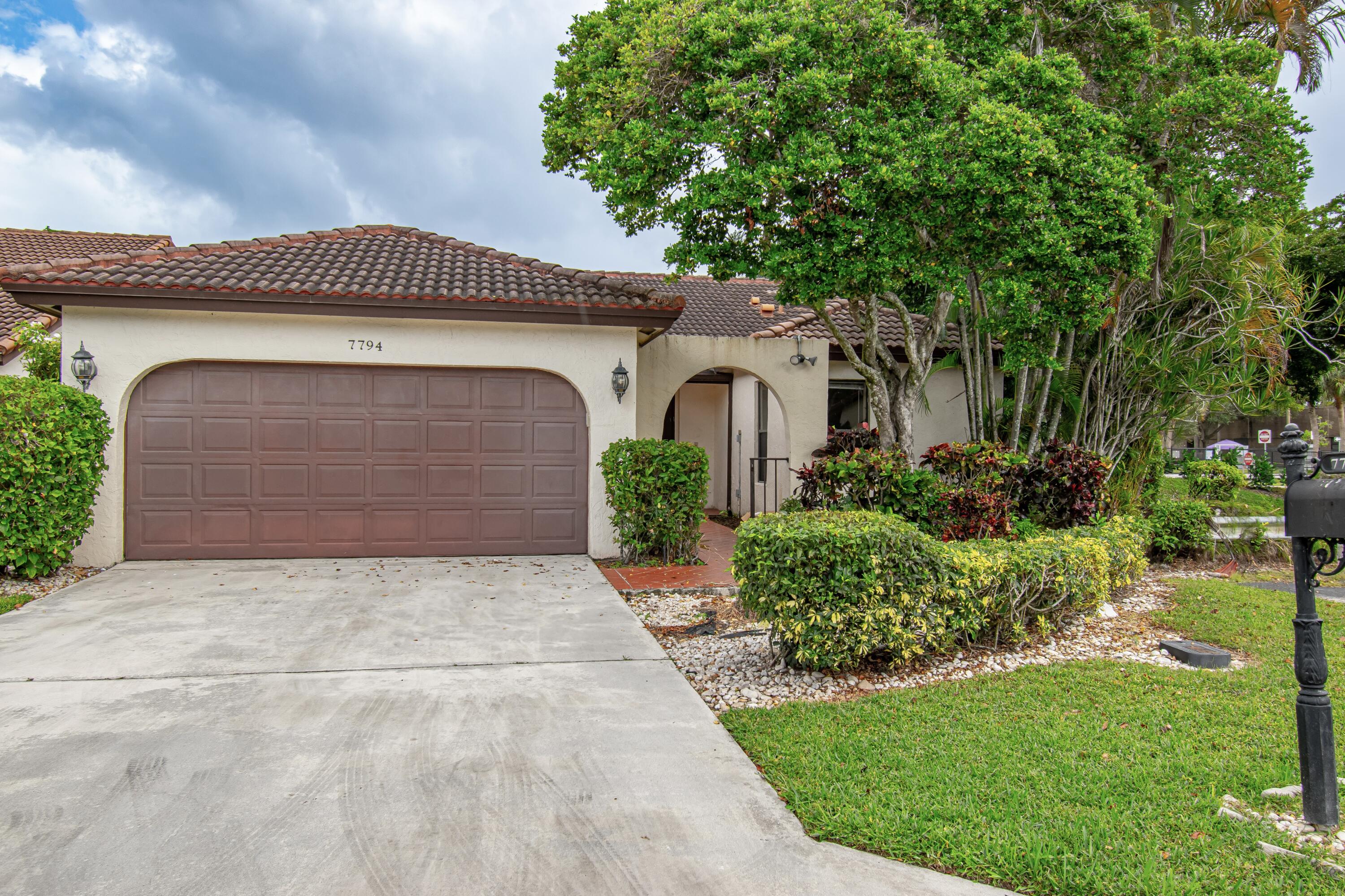 7794 Villa Nova Drive