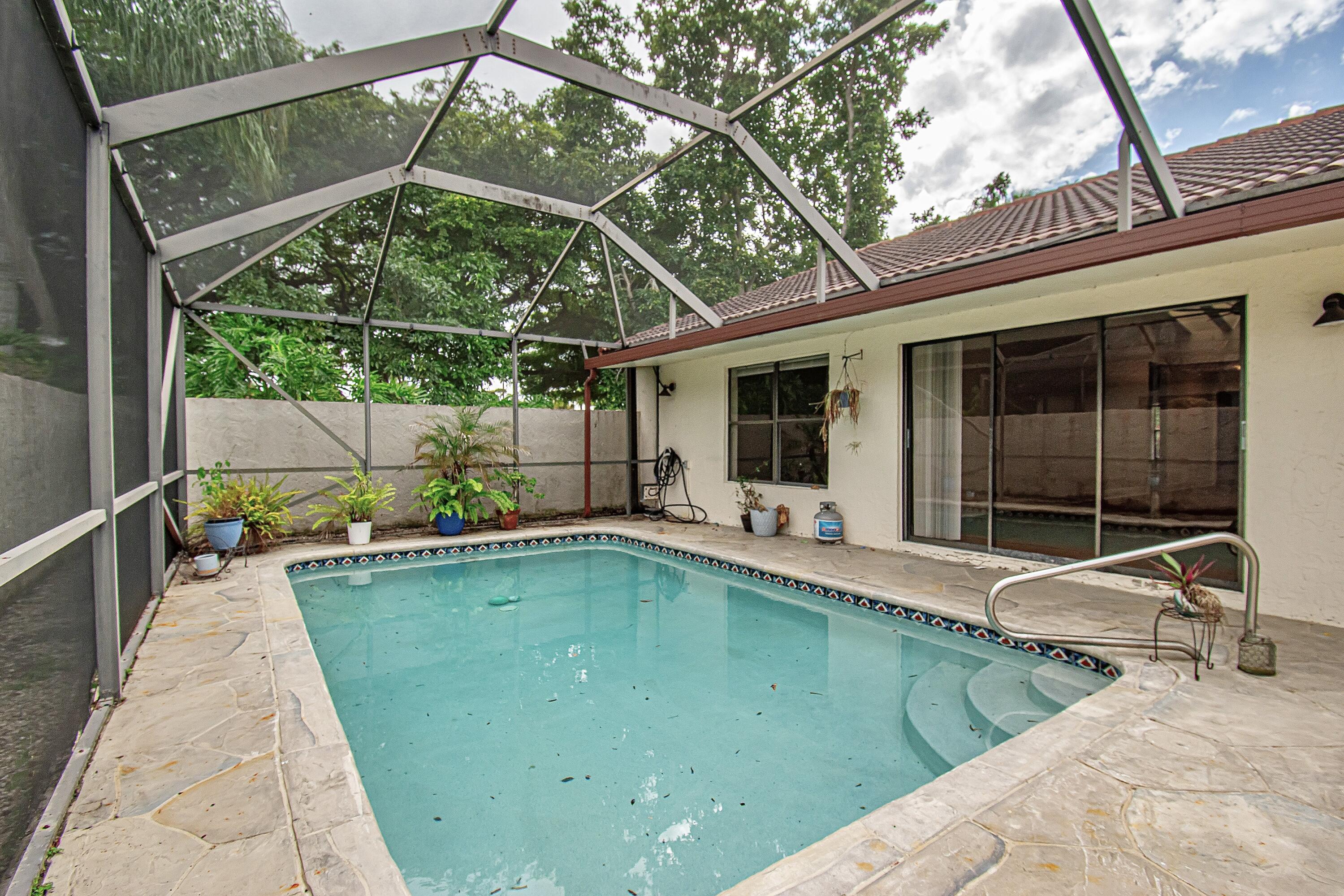 7794 Villa Nova Drive