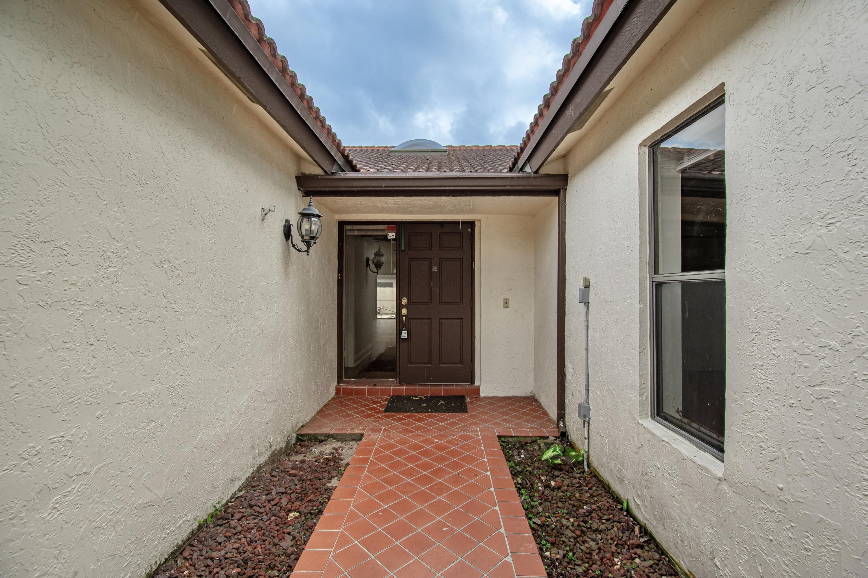 7794 Villa Nova Drive