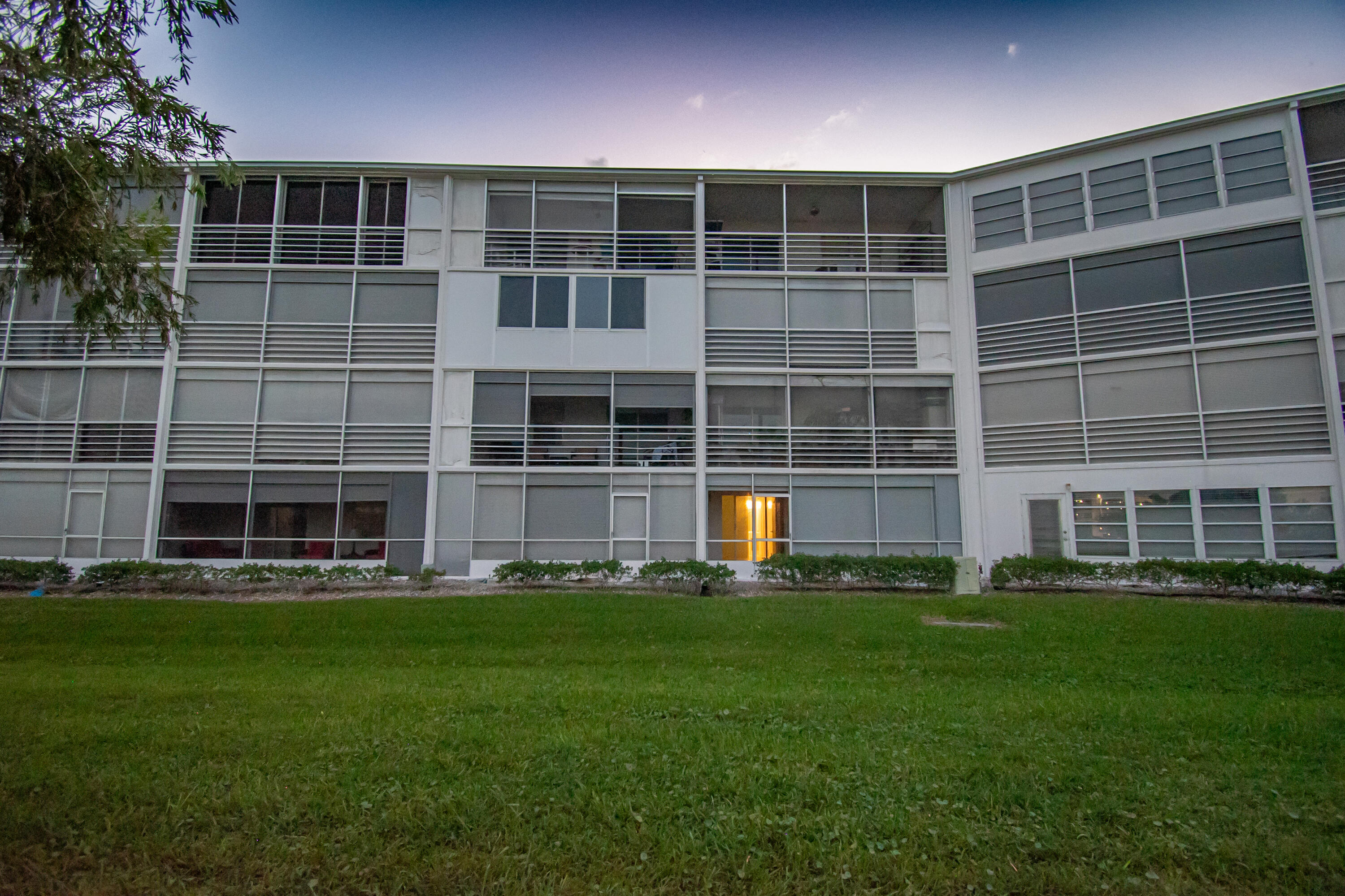 1006 Guildford A