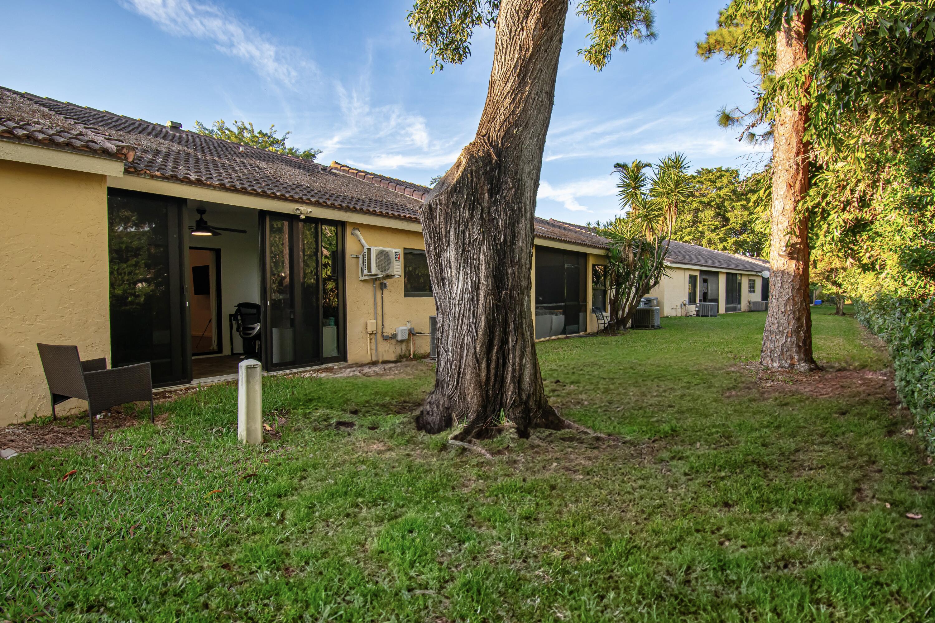 6825 Bridlewood Court