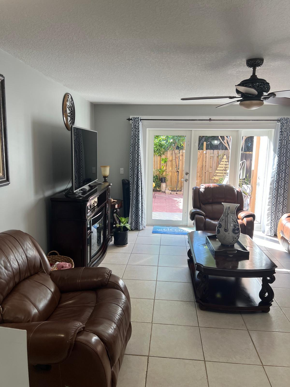 1602 W Lakeview Drive, Royal Palm Beach