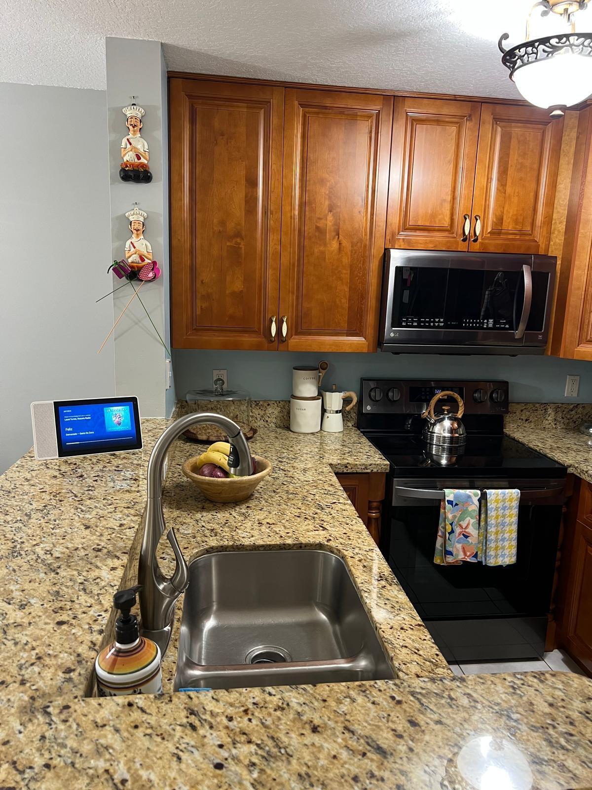 1602 W Lakeview Drive, Royal Palm Beach