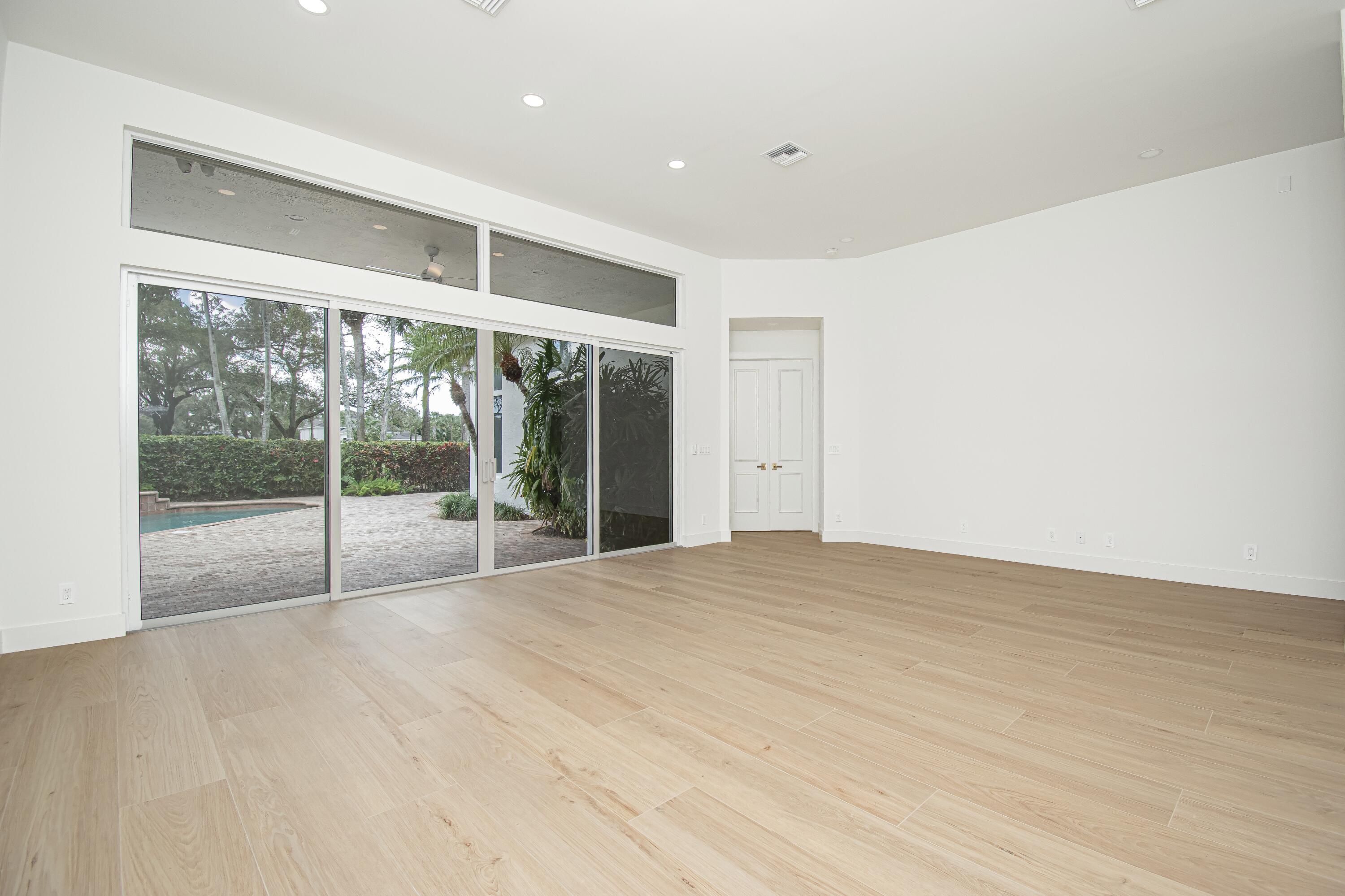 7929 Villa D Este Way