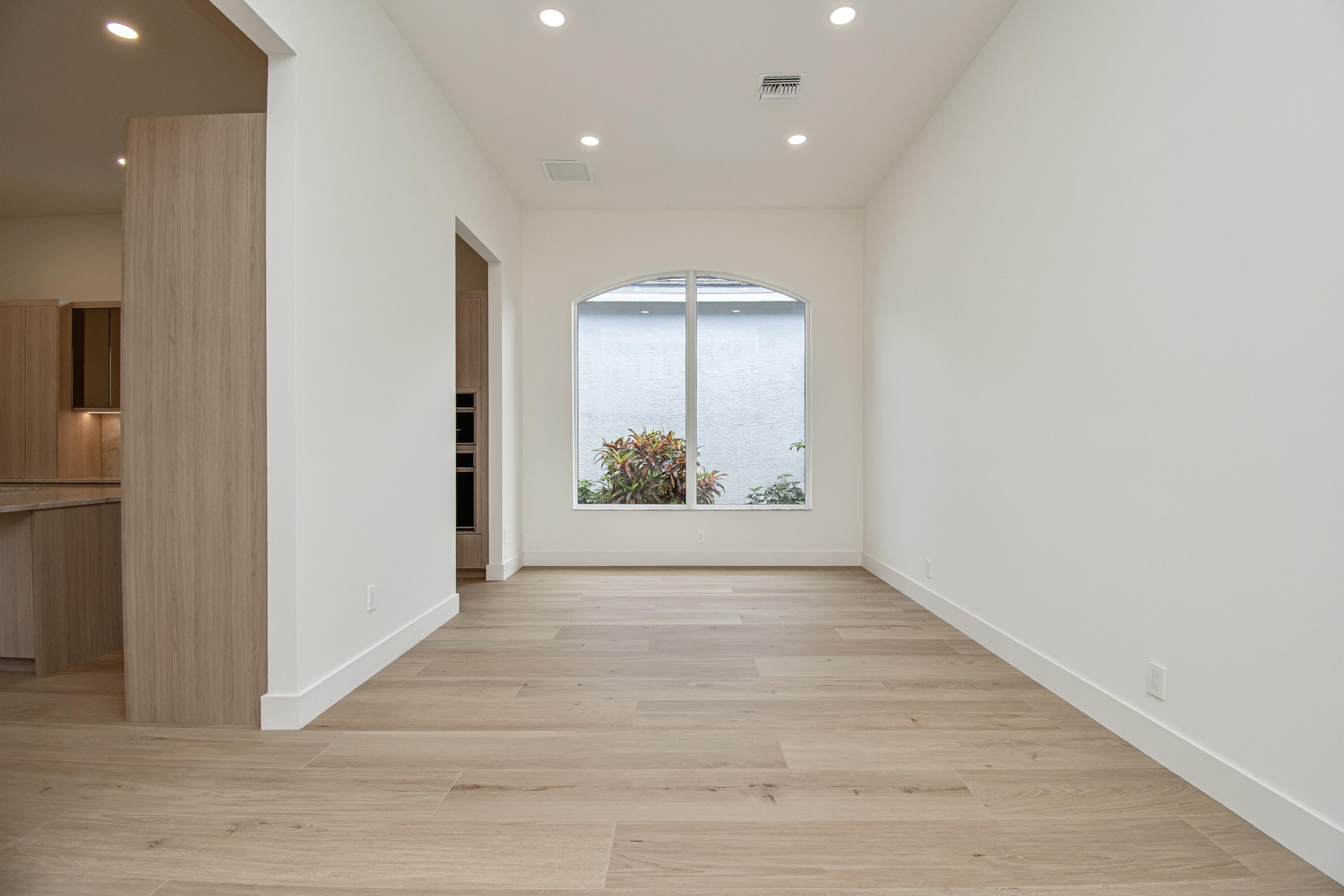 7929 Villa D Este Way