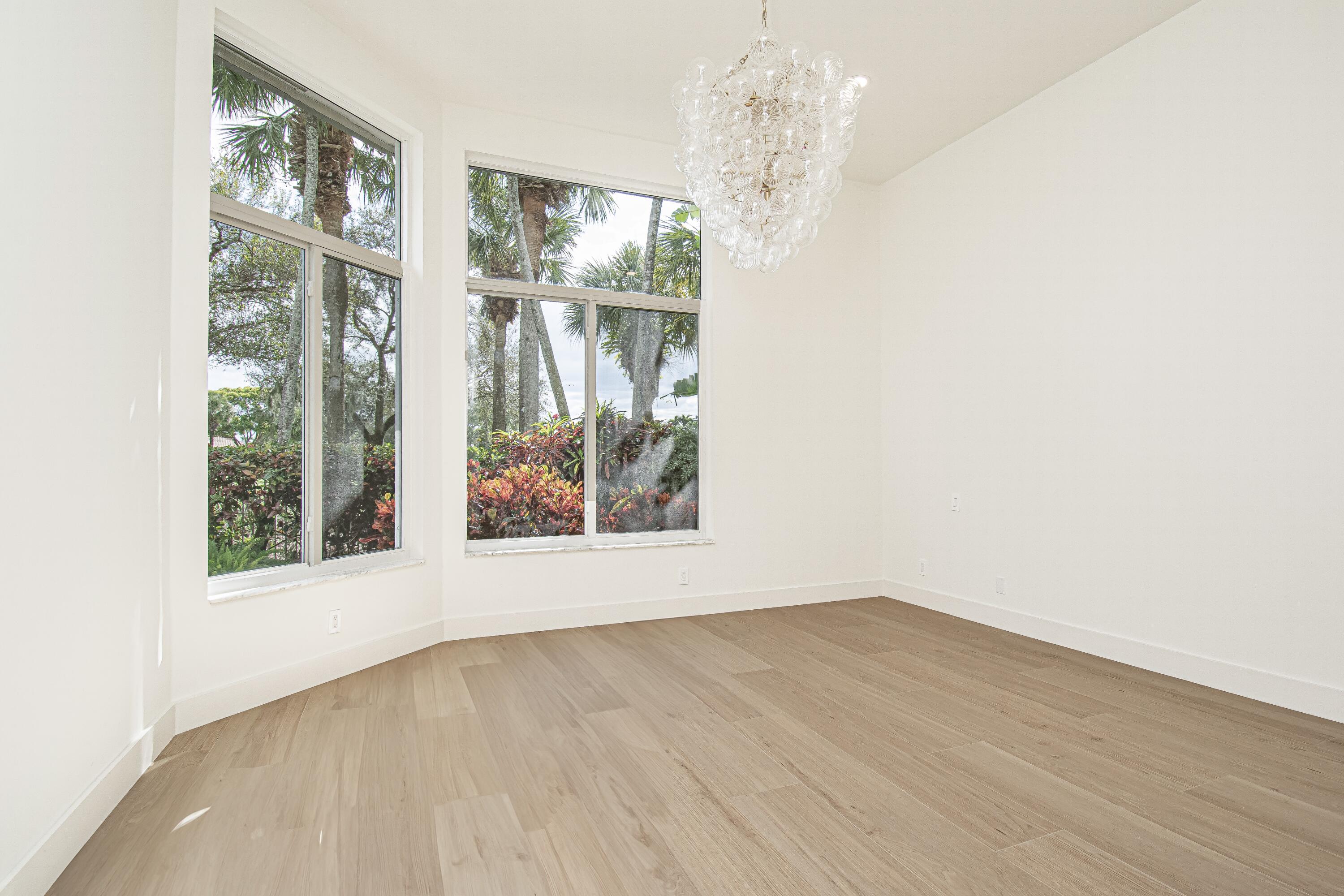 7929 Villa D Este Way