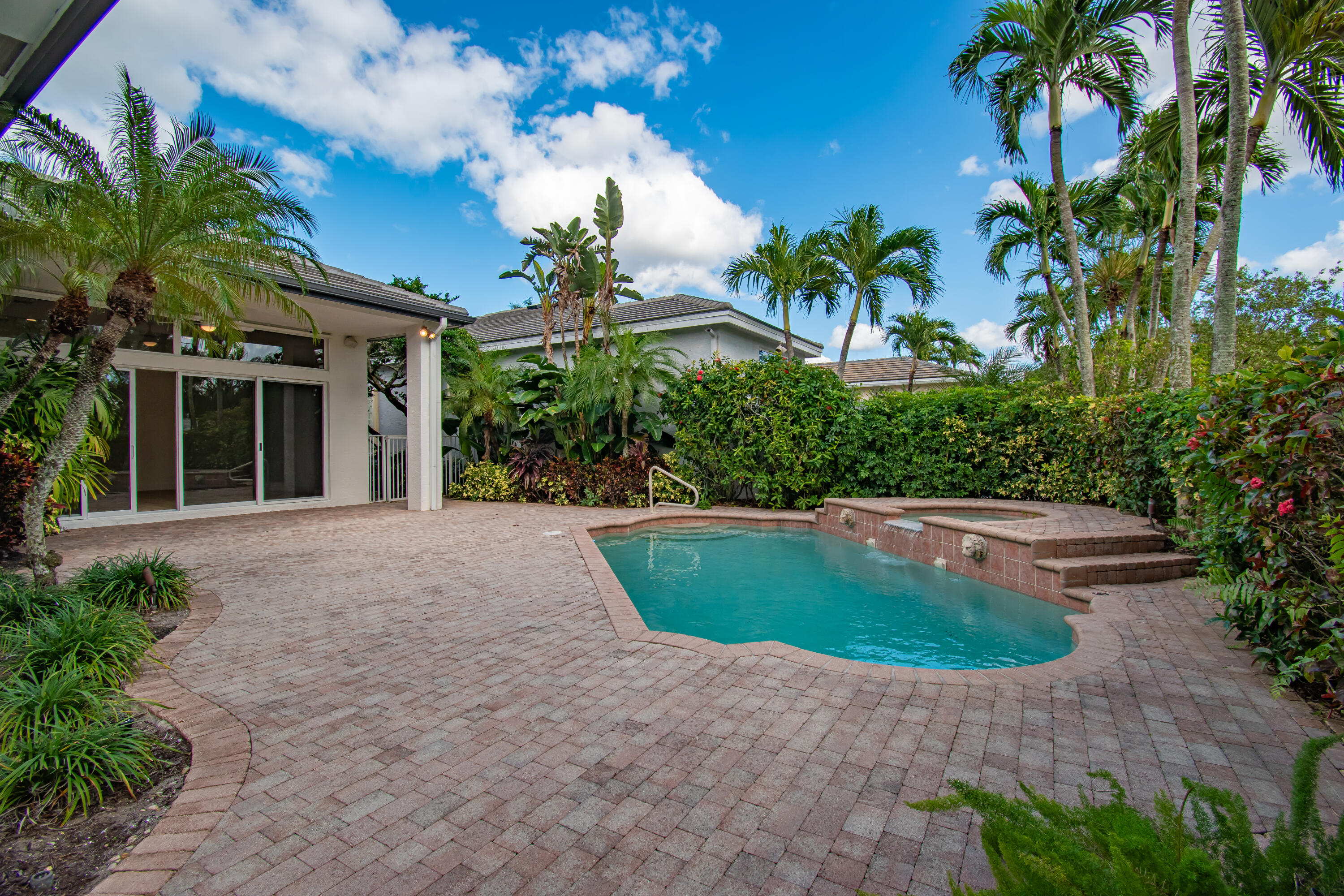 7929 Villa D Este Way