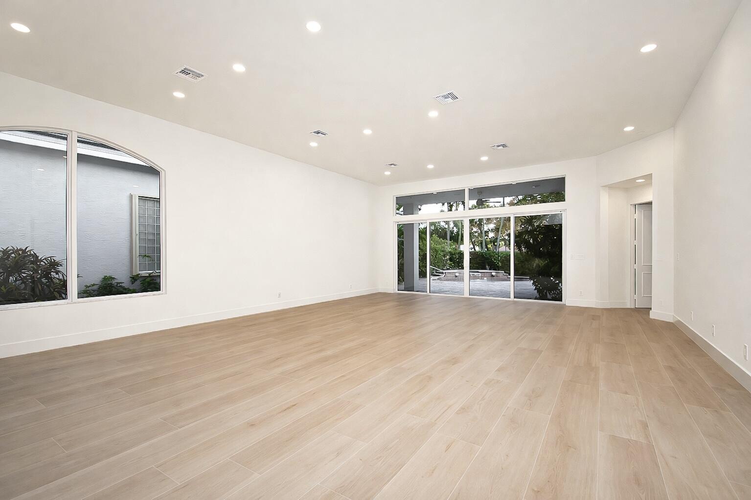 7929 Villa D Este Way