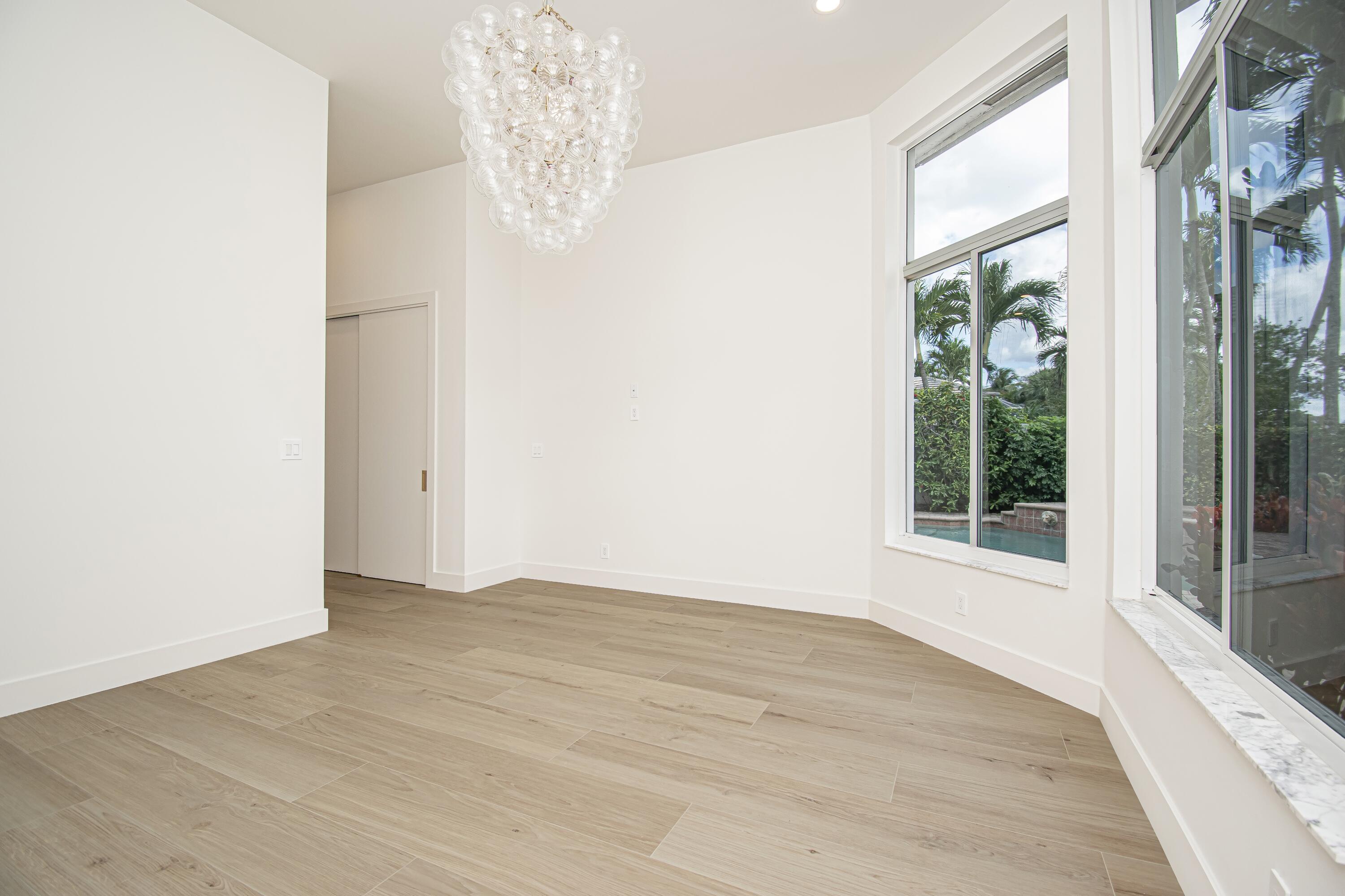 7929 Villa D Este Way