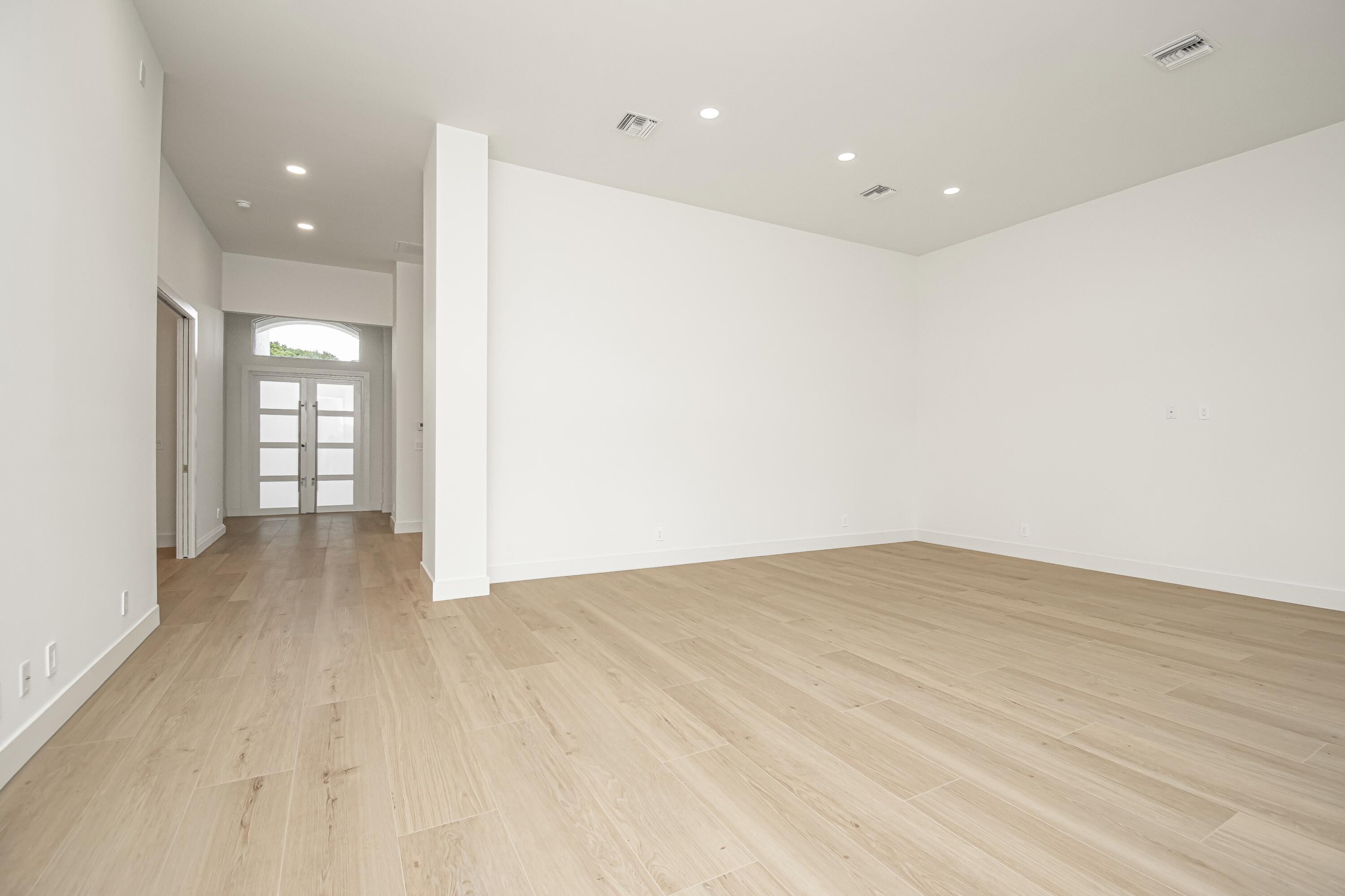 7929 Villa D Este Way