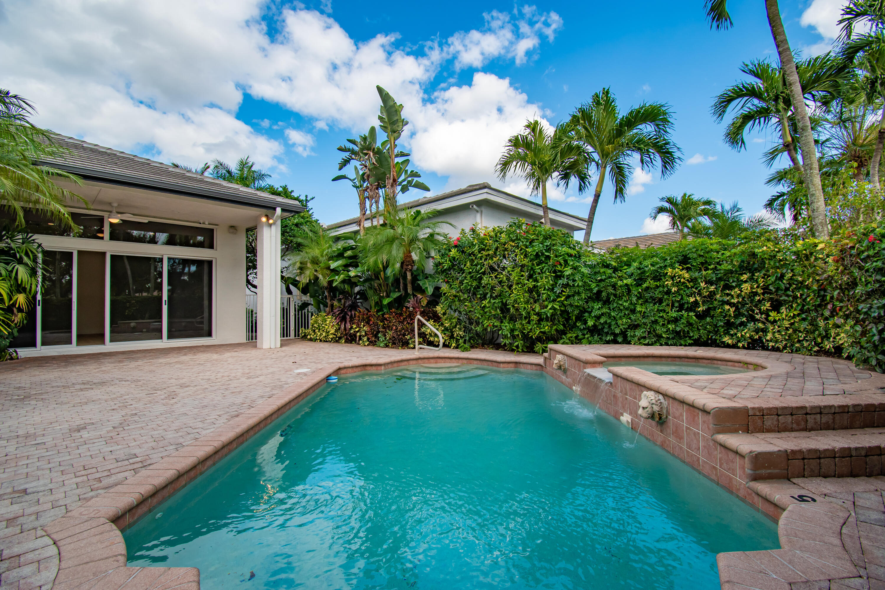 7929 Villa D Este Way
