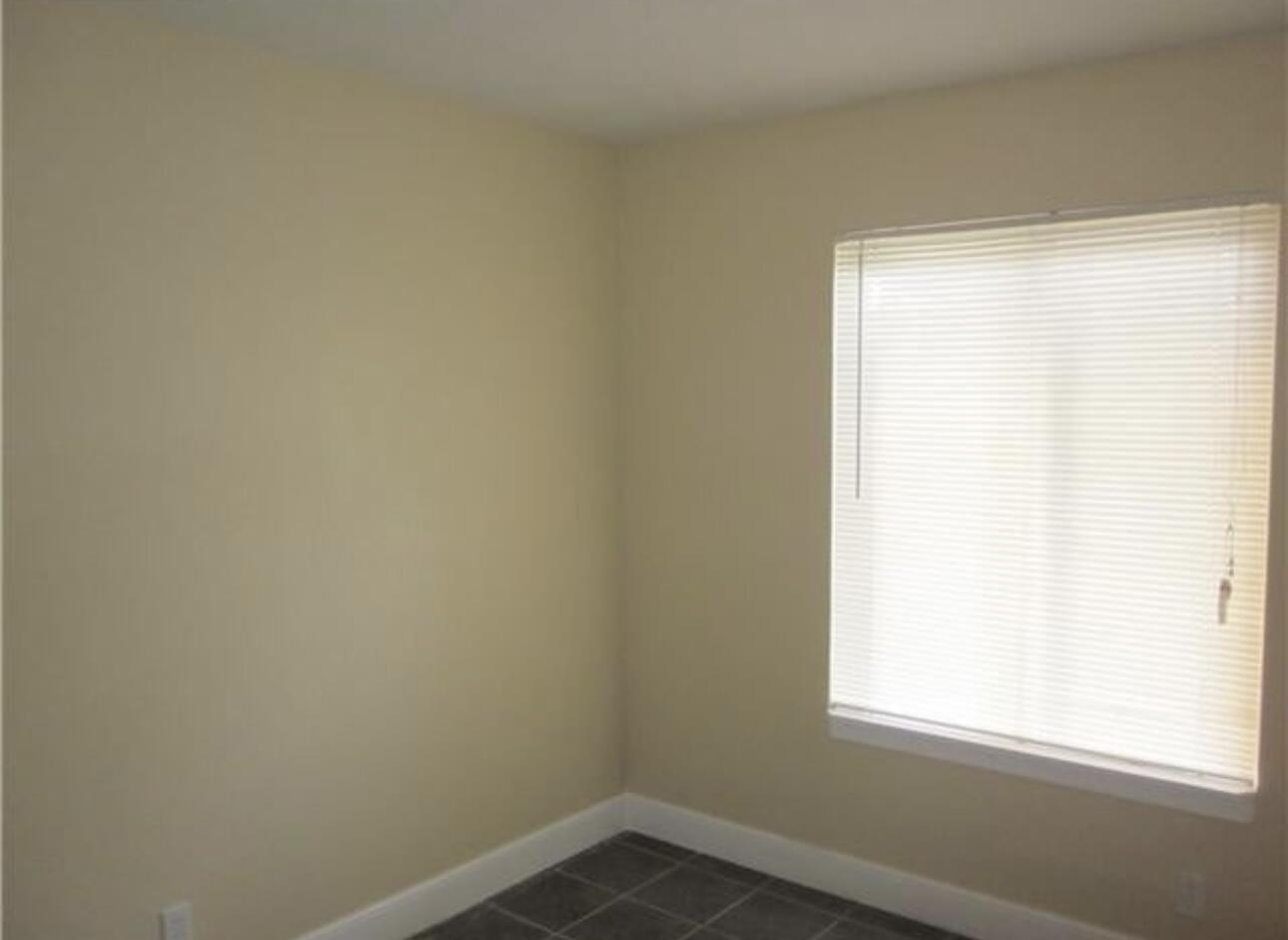 4215 S 57th Avenue C