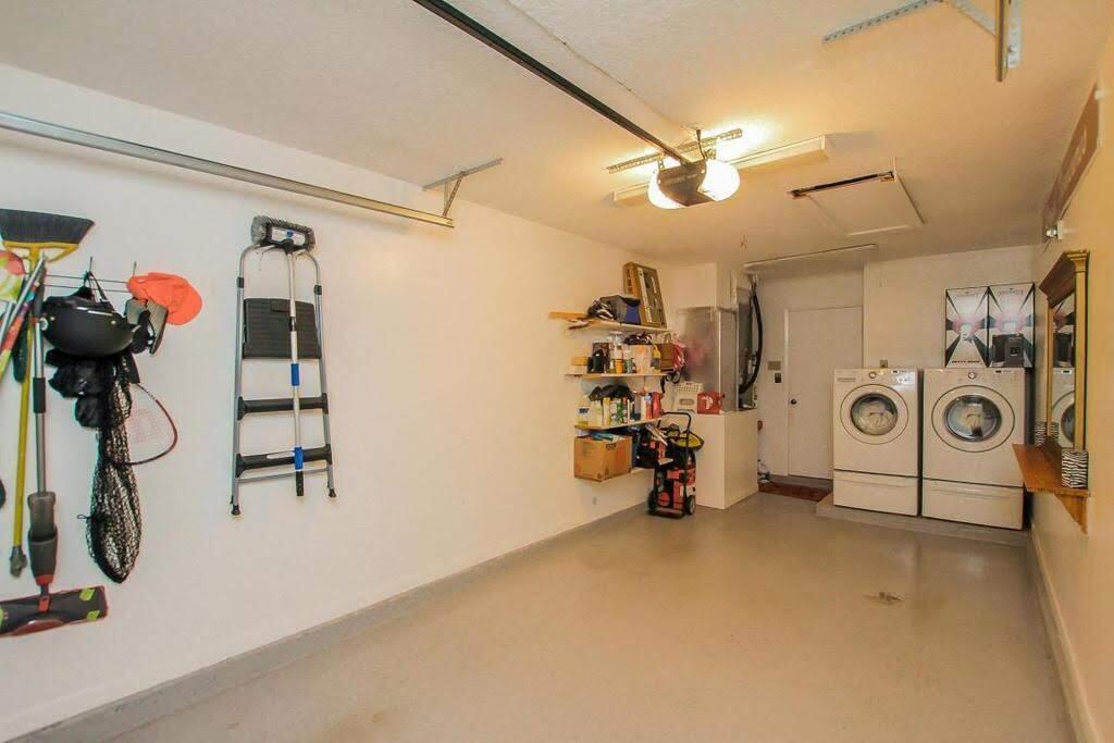 9709 Sunny Isle Circle