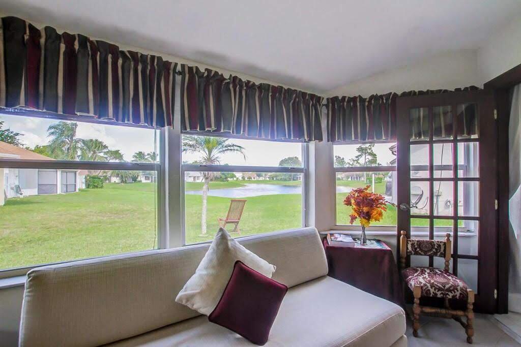 9709 Sunny Isle Circle