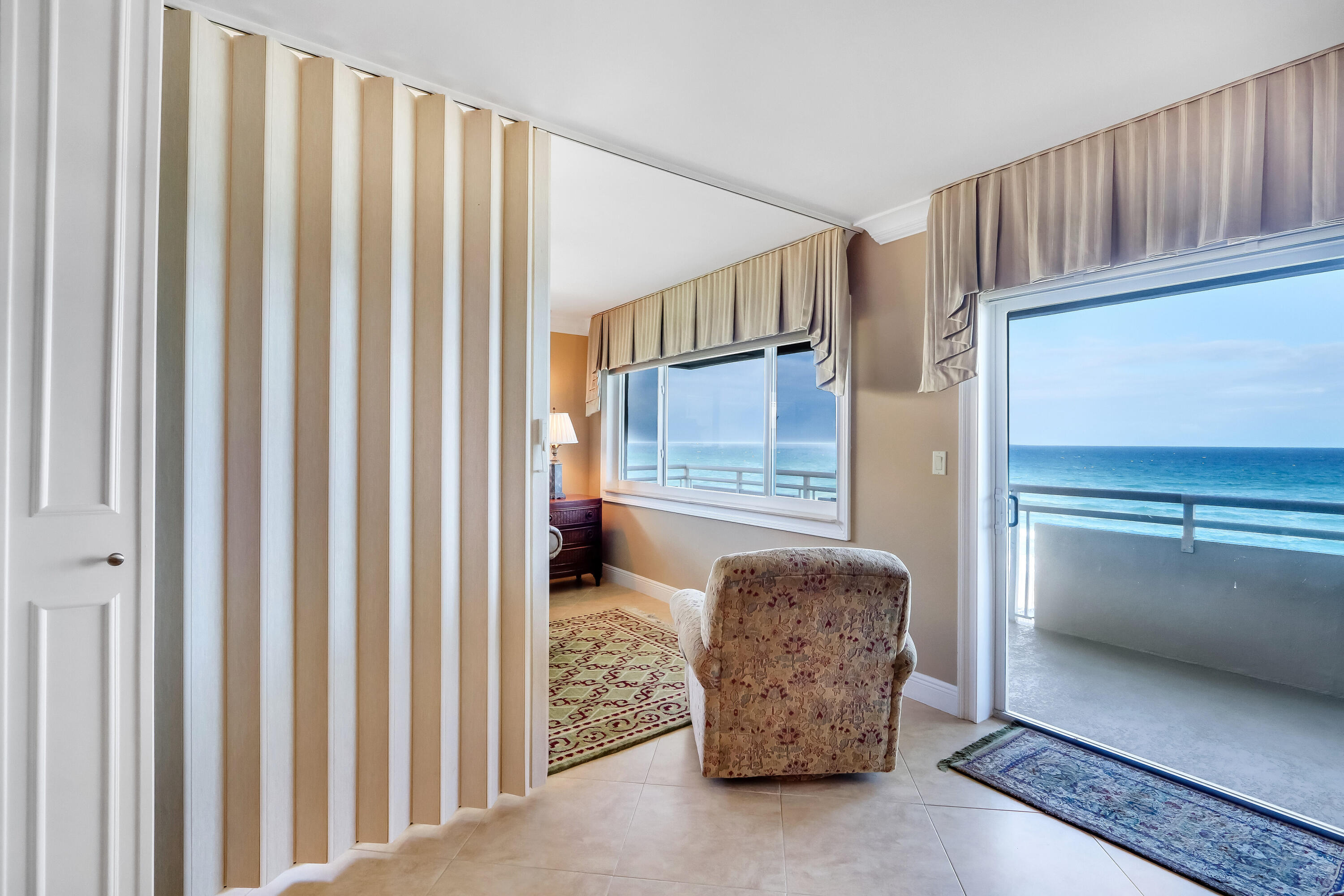 1199 Hillsboro Mile 237