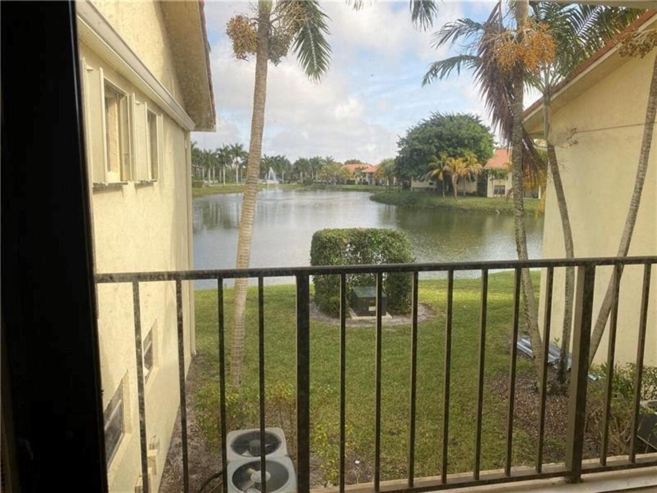 1455 Lake Crystal Drive H