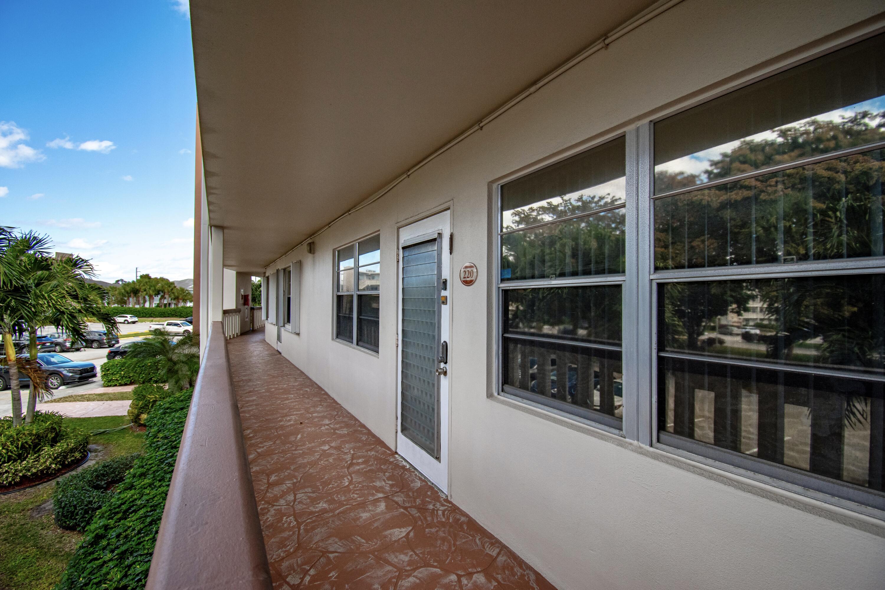 220 Richmond C