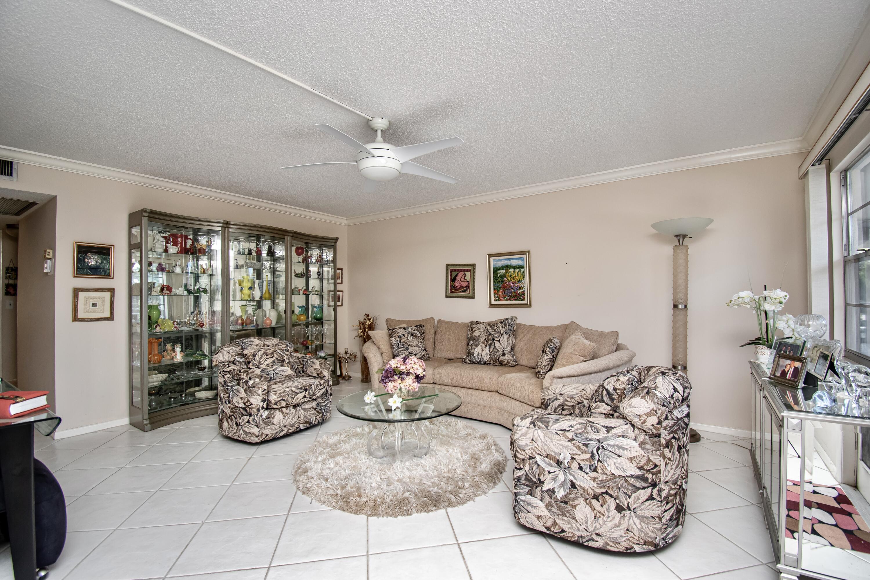 220 Richmond C