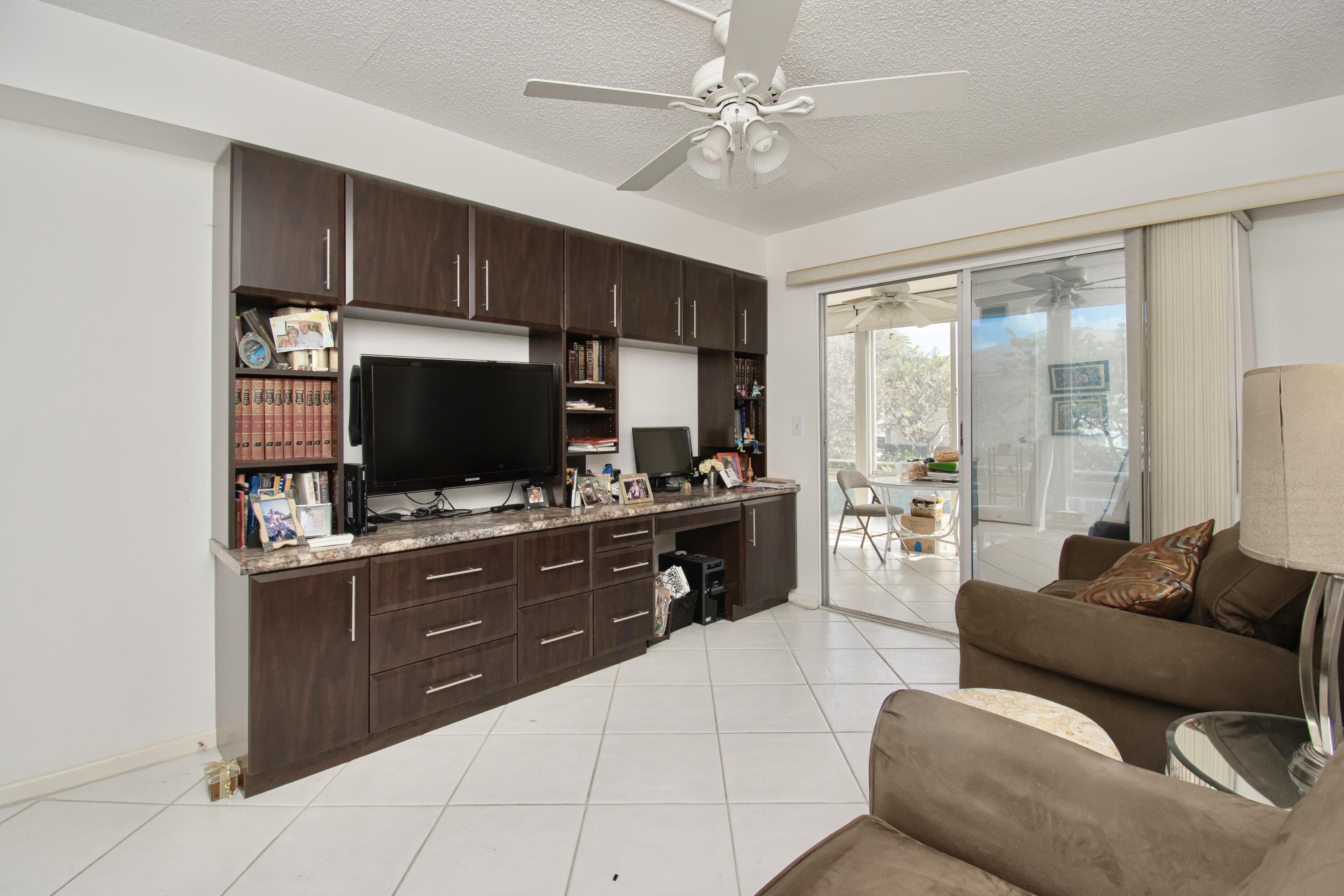 220 Richmond C