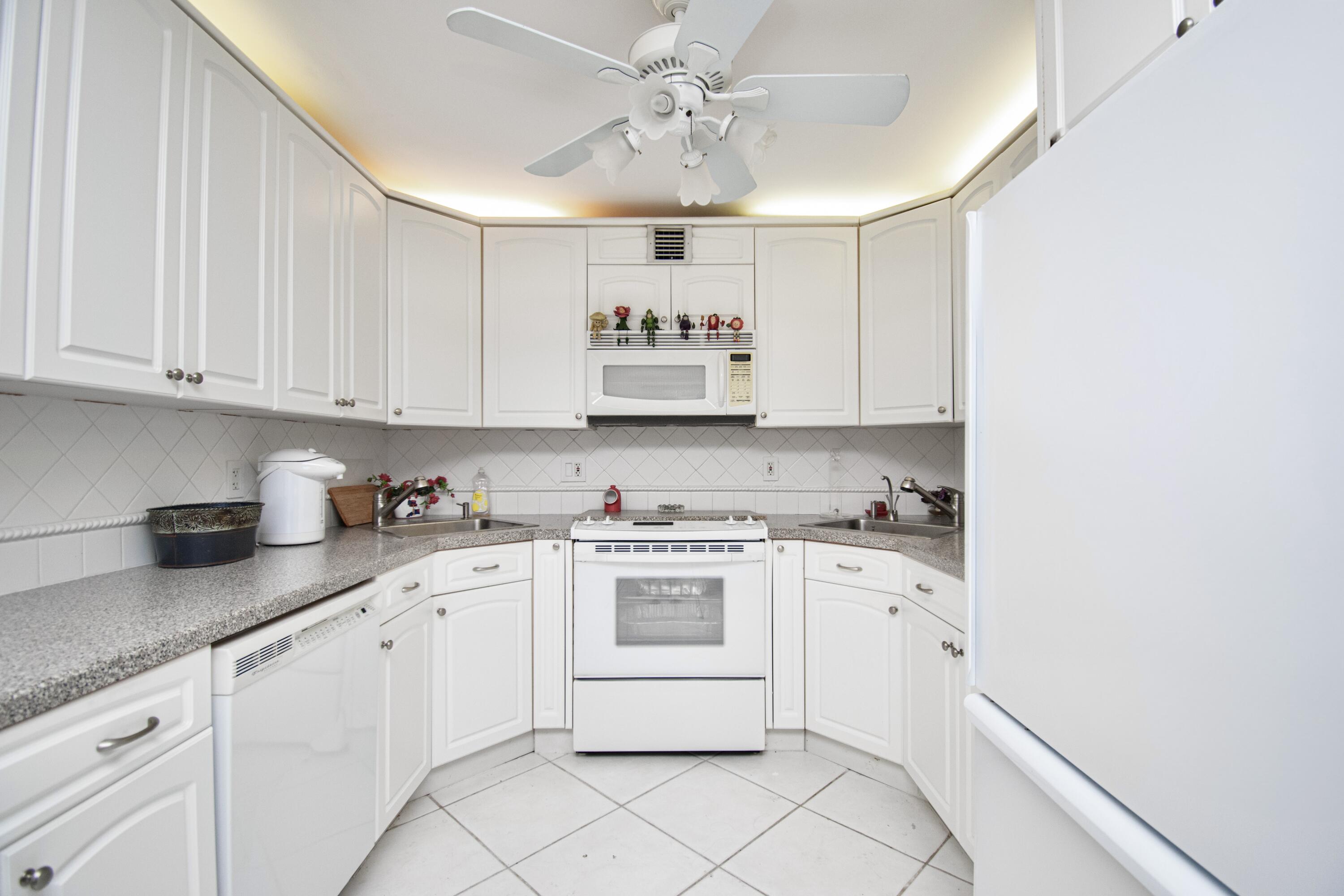 220 Richmond C