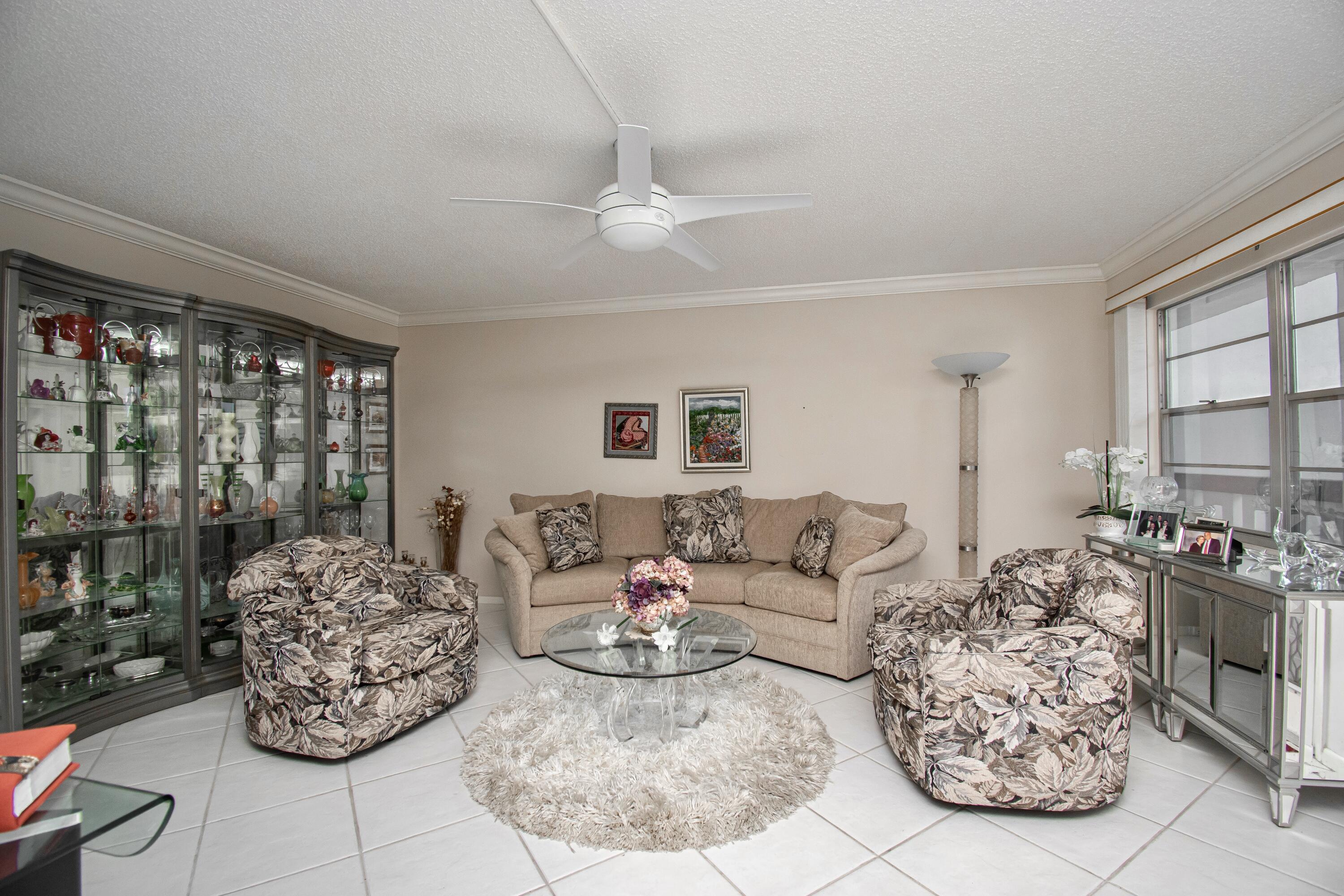 220 Richmond C