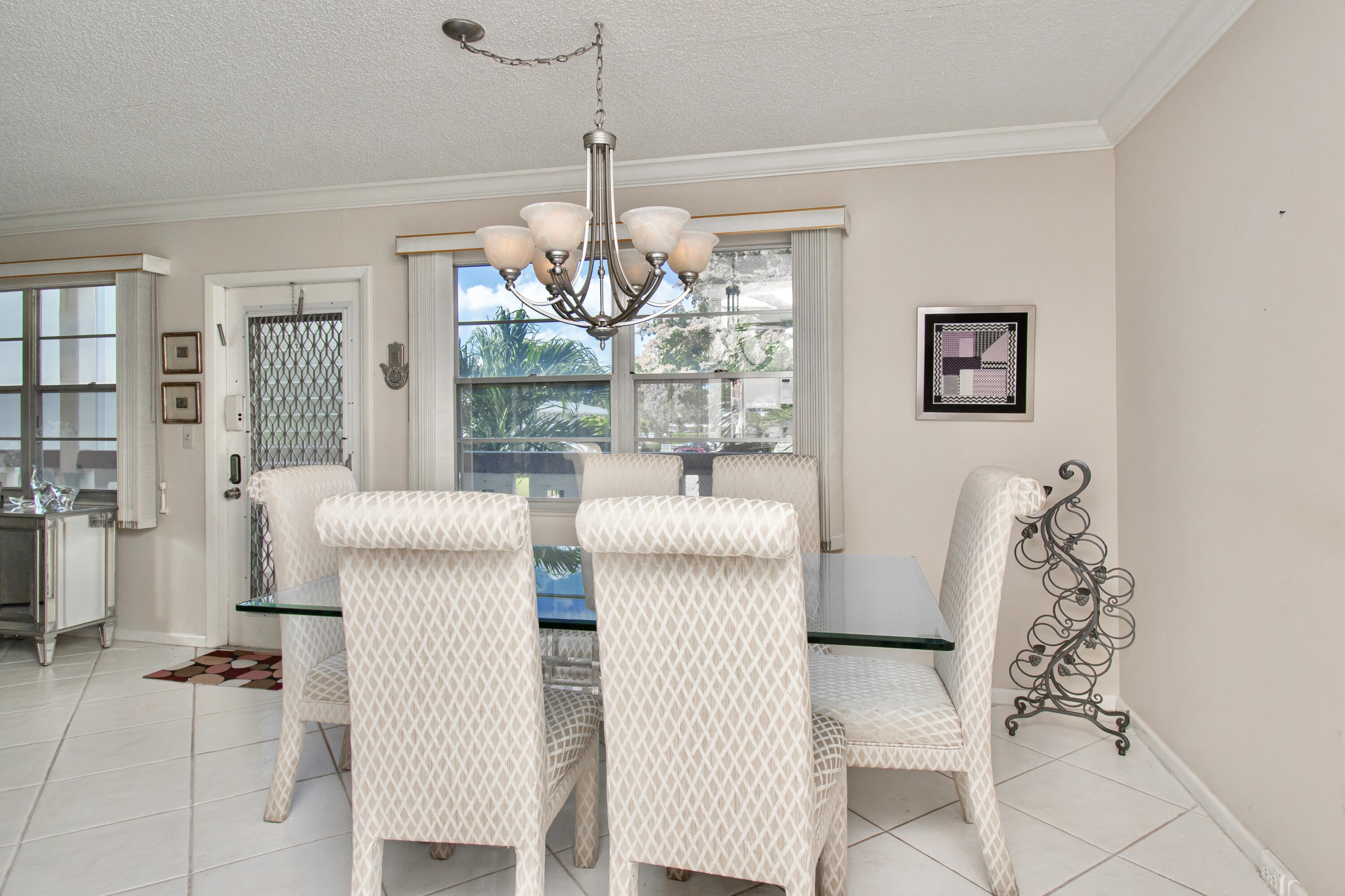 220 Richmond C
