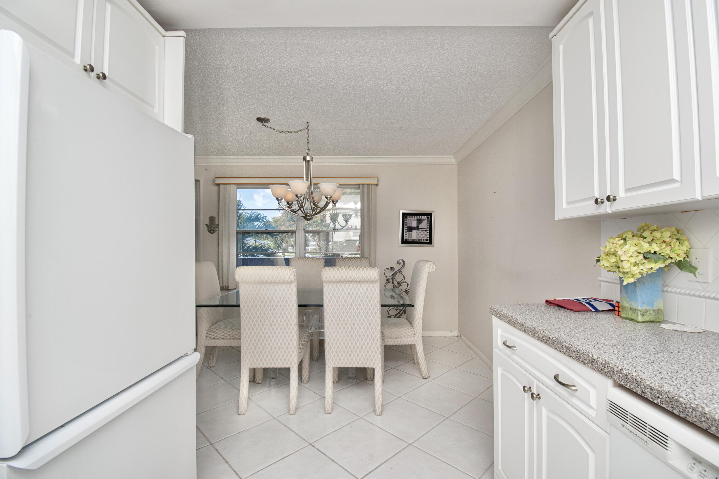 220 Richmond C