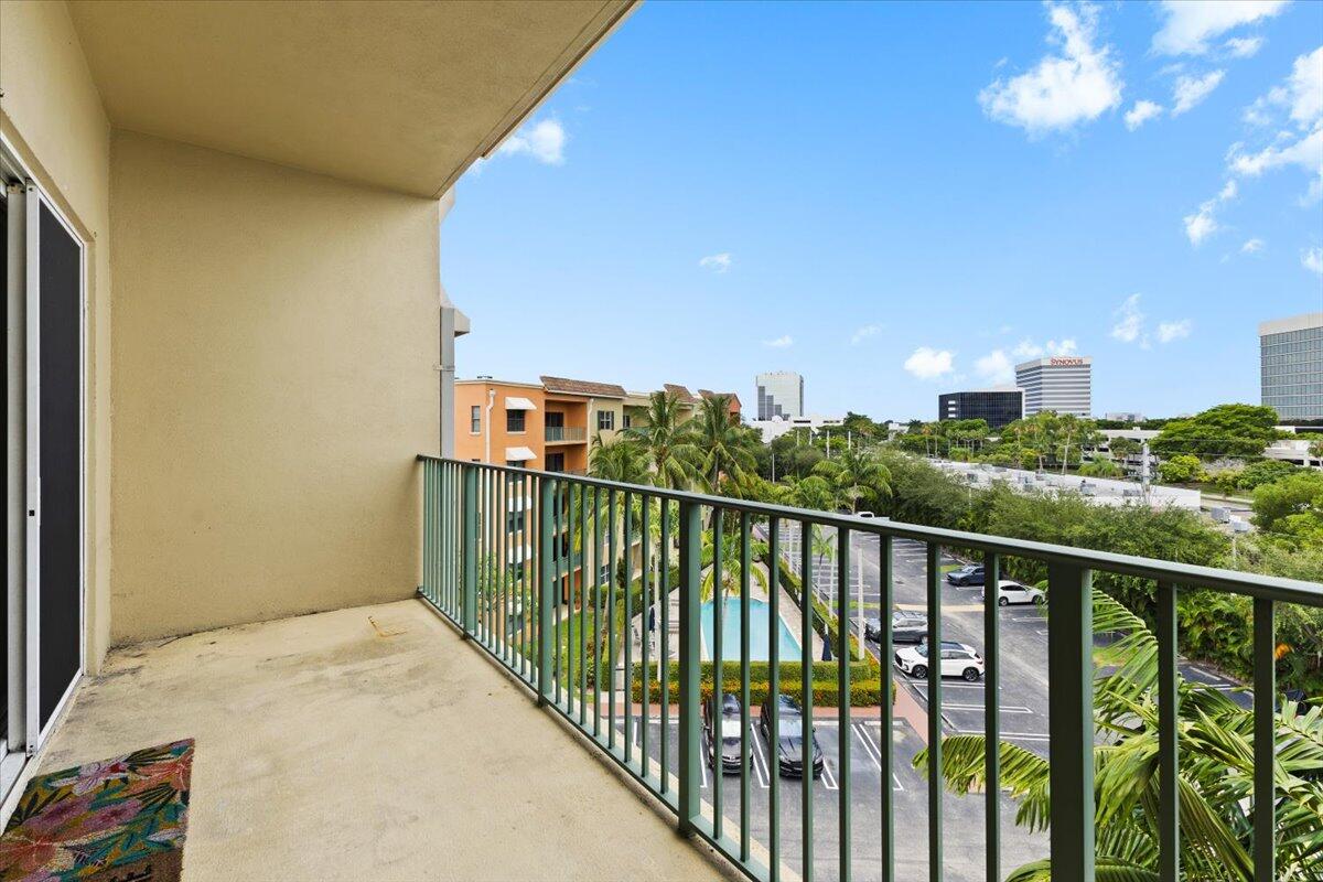 1620 Presidential Way 504