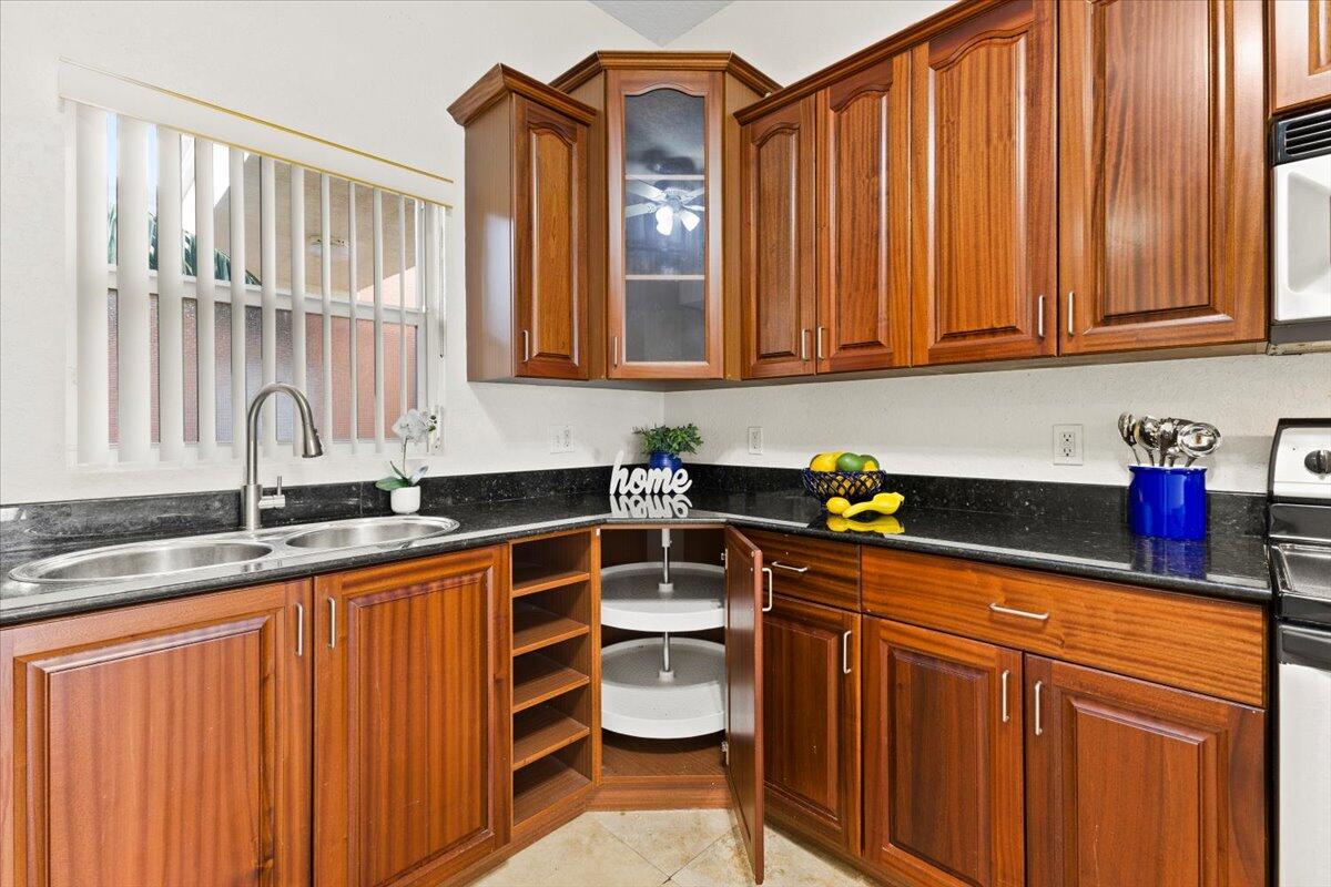 1620 Presidential Way 504