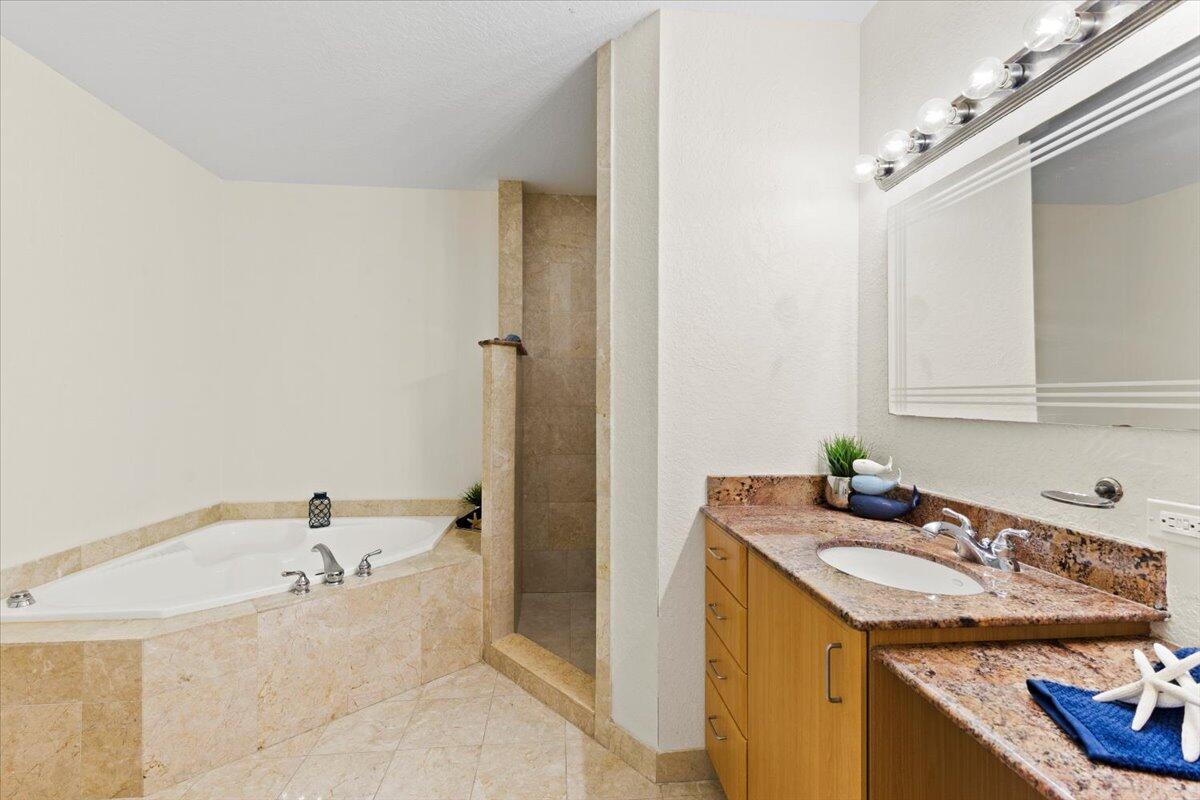 1620 Presidential Way 504