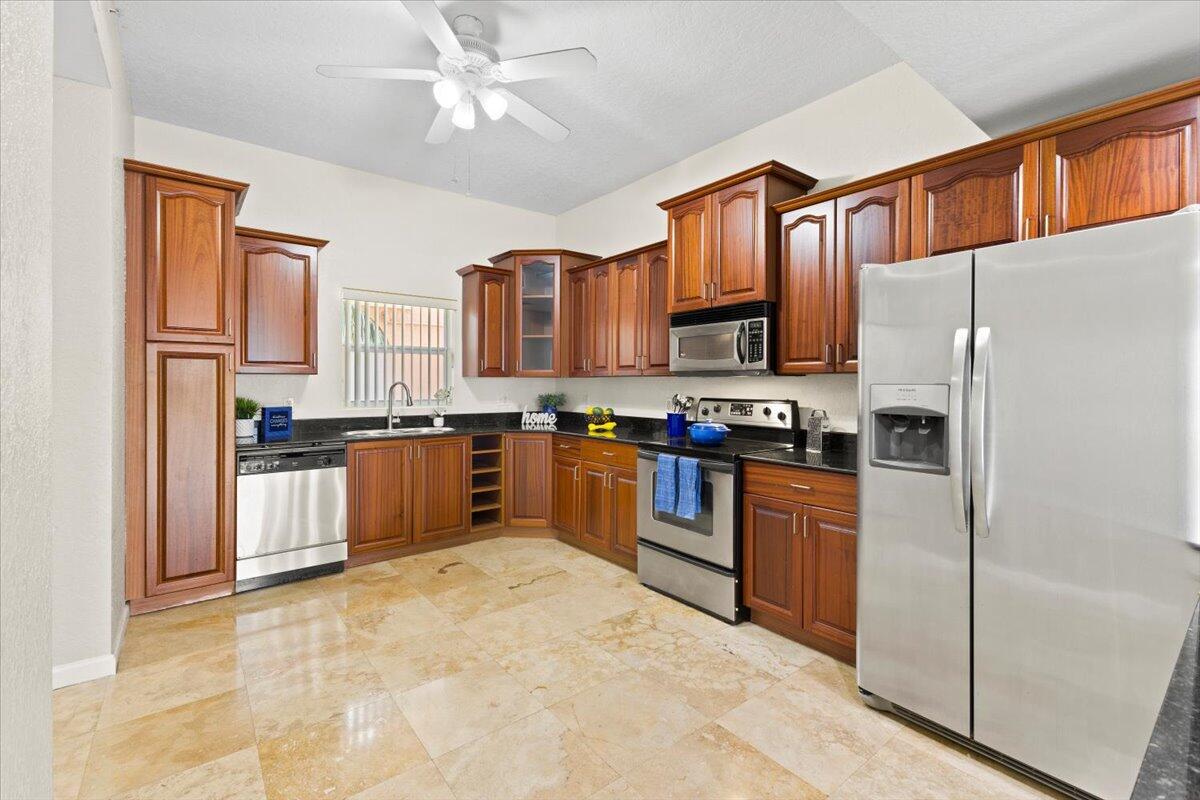 1620 Presidential Way 504