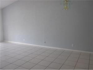 6833 Barbarossa Street