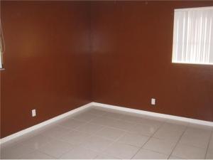 6833 Barbarossa Street