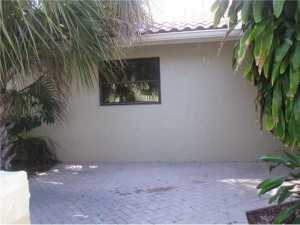 6833 Barbarossa Street