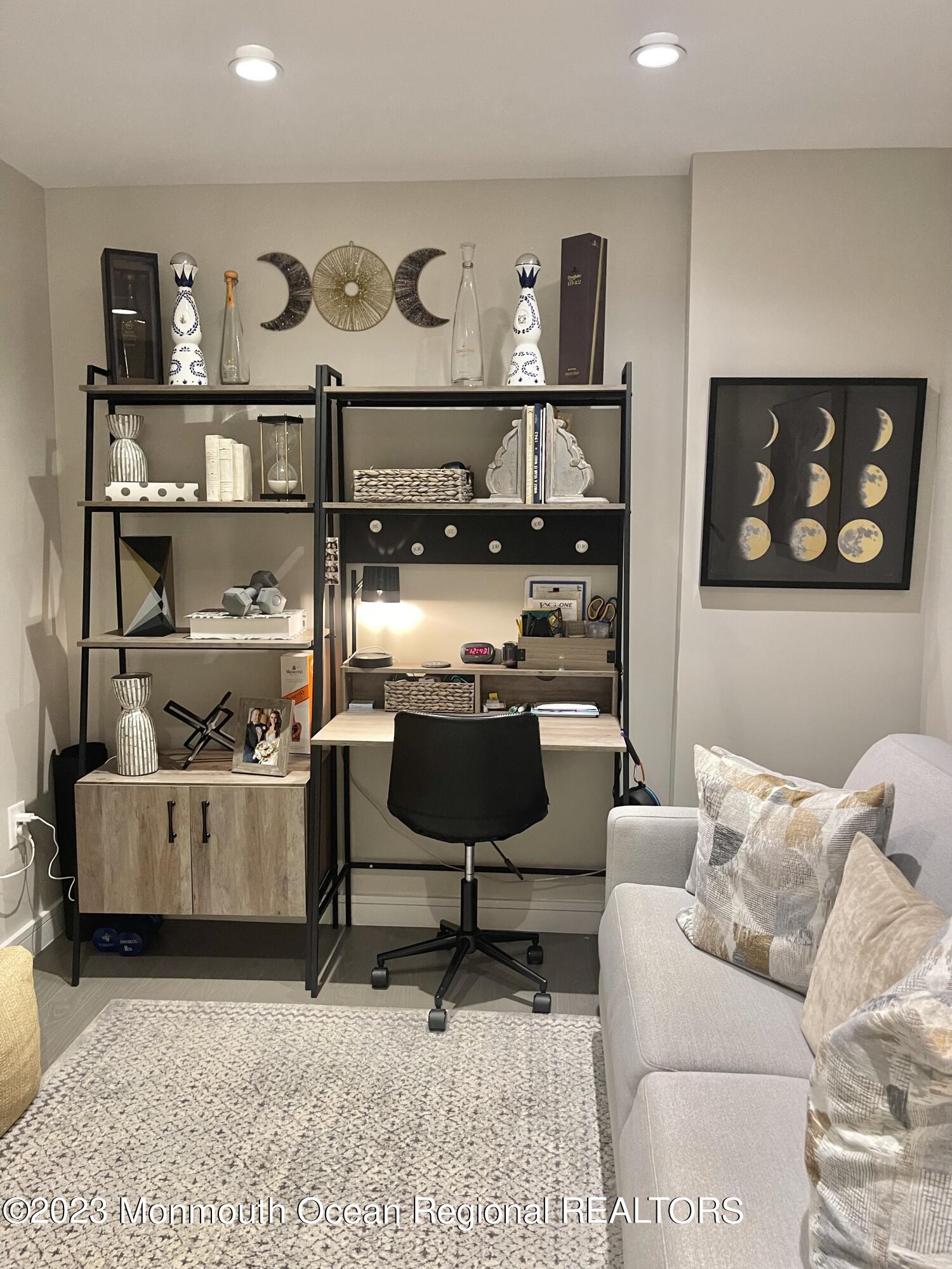 15 Morris Avenue Unit: 204