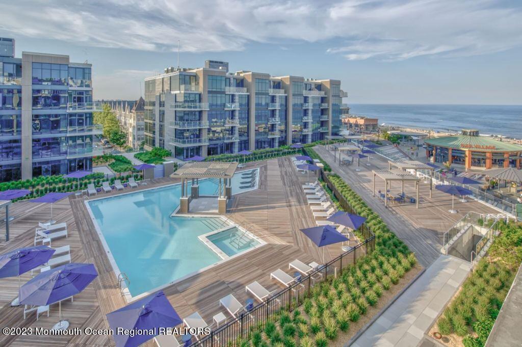 15 Morris Avenue Unit: 204