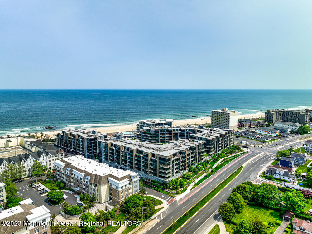 15 Morris Avenue Unit: 204