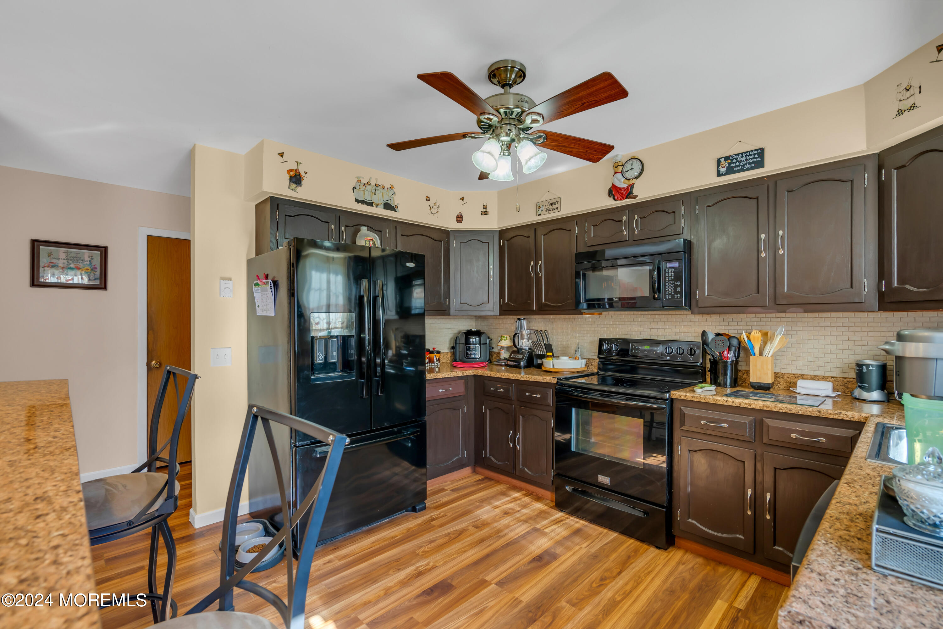 9 Quincy Drive, B