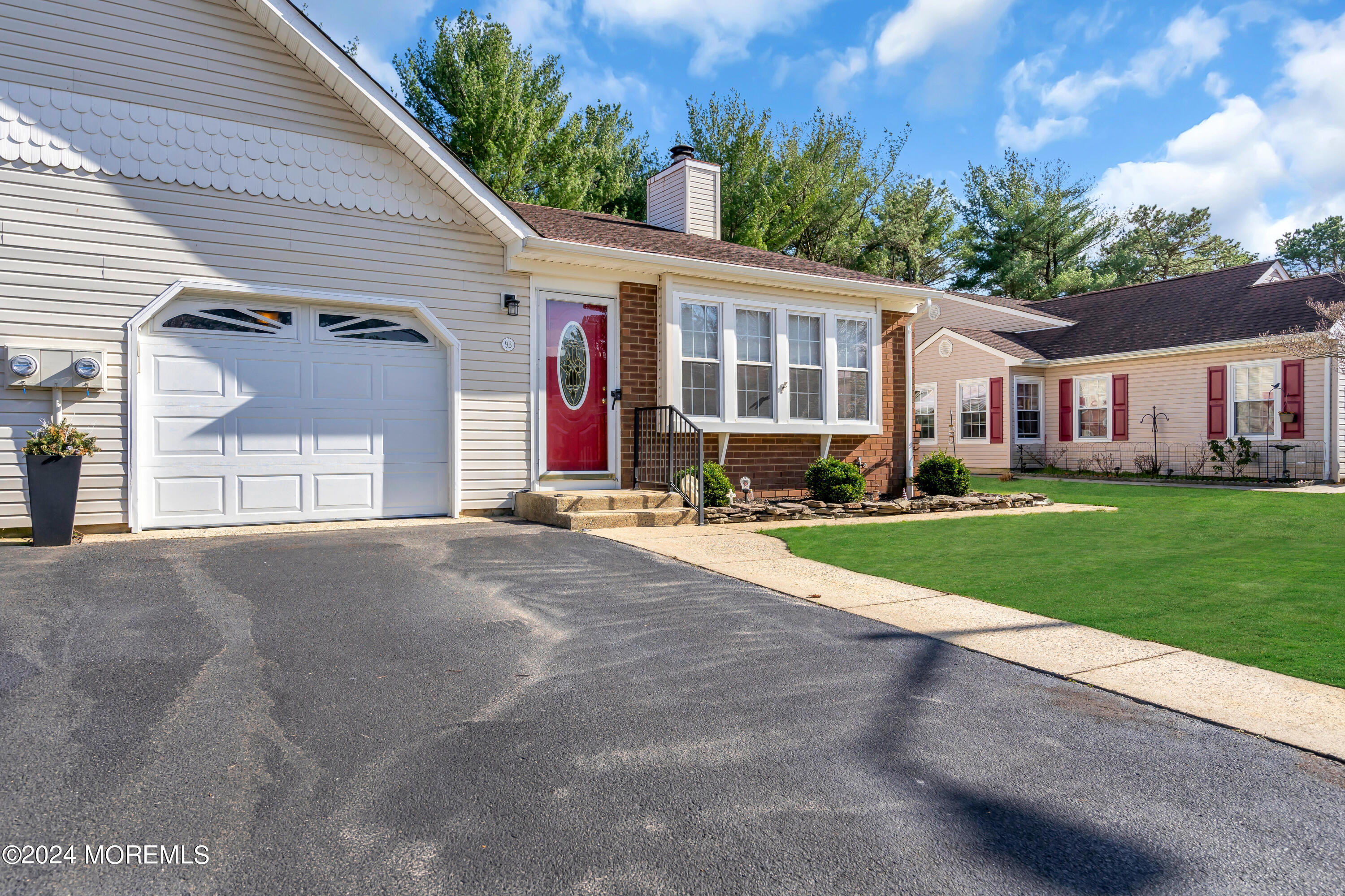 9 Quincy Drive, B