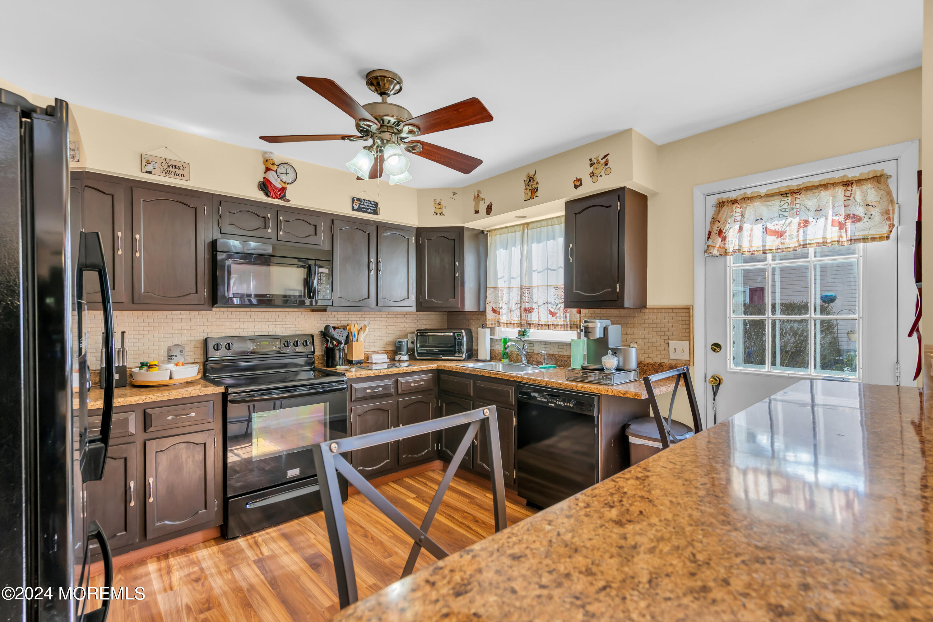 9 Quincy Drive, B