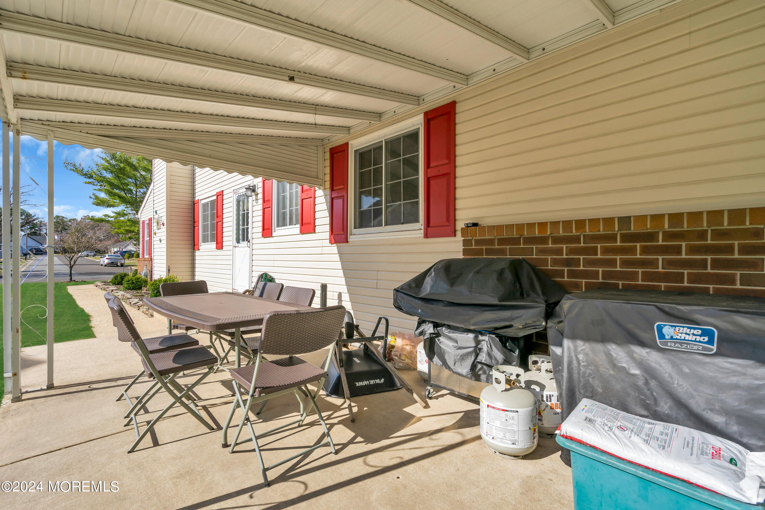 9 Quincy Drive, B