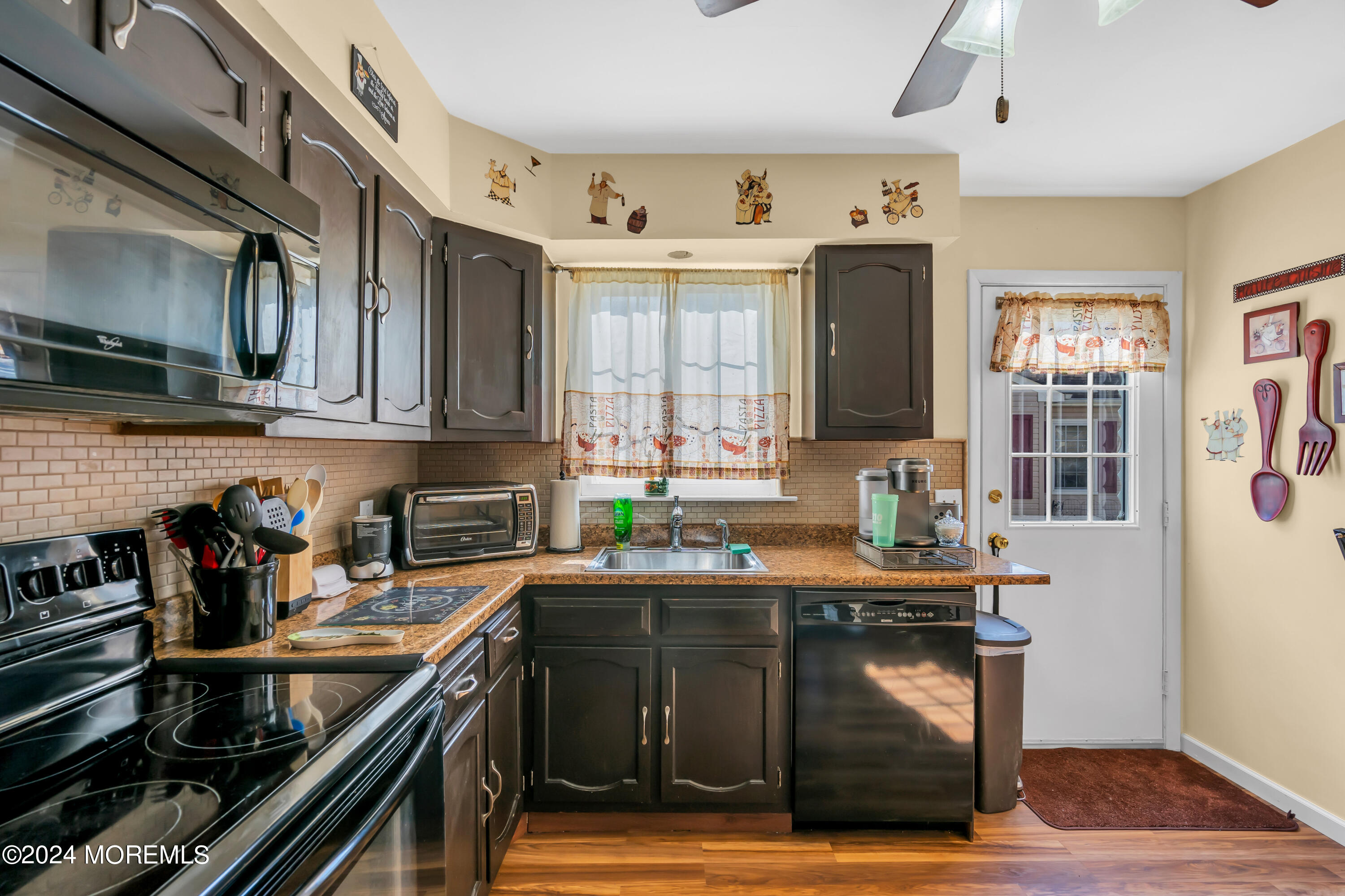 9 Quincy Drive, B