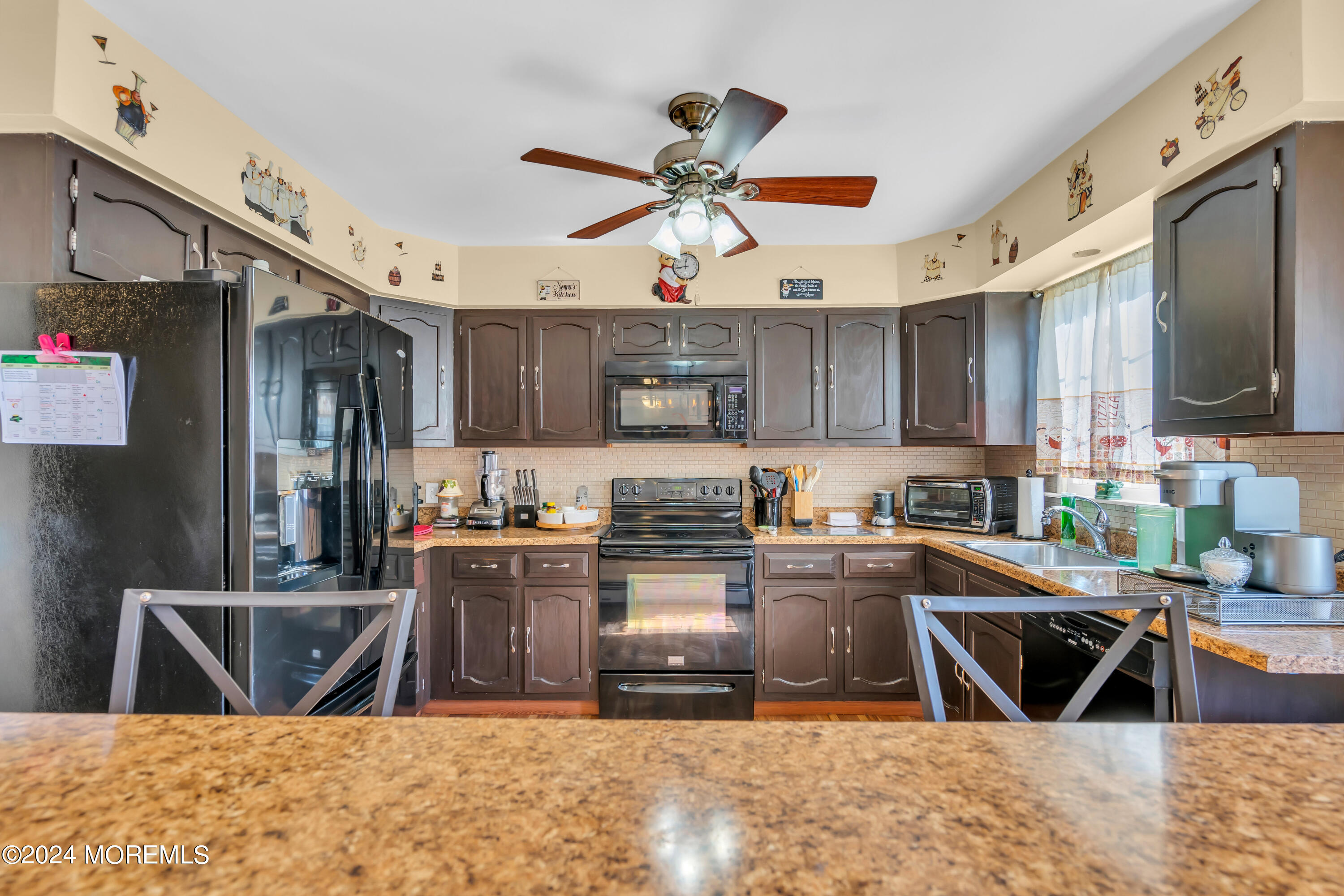 9 Quincy Drive, B
