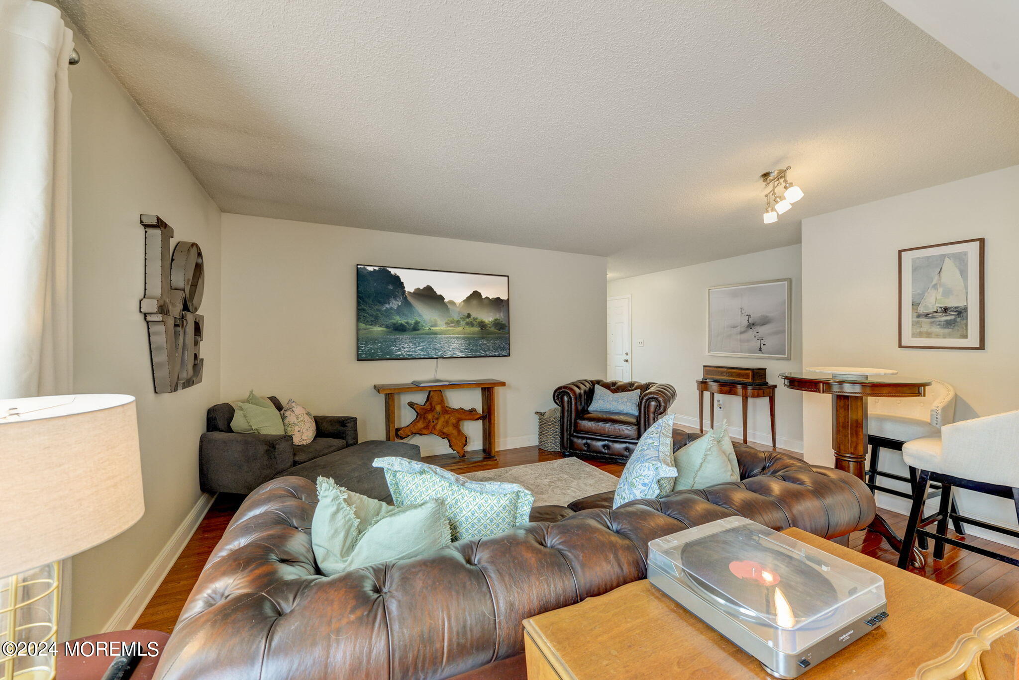 717 Society Hill Boulevard