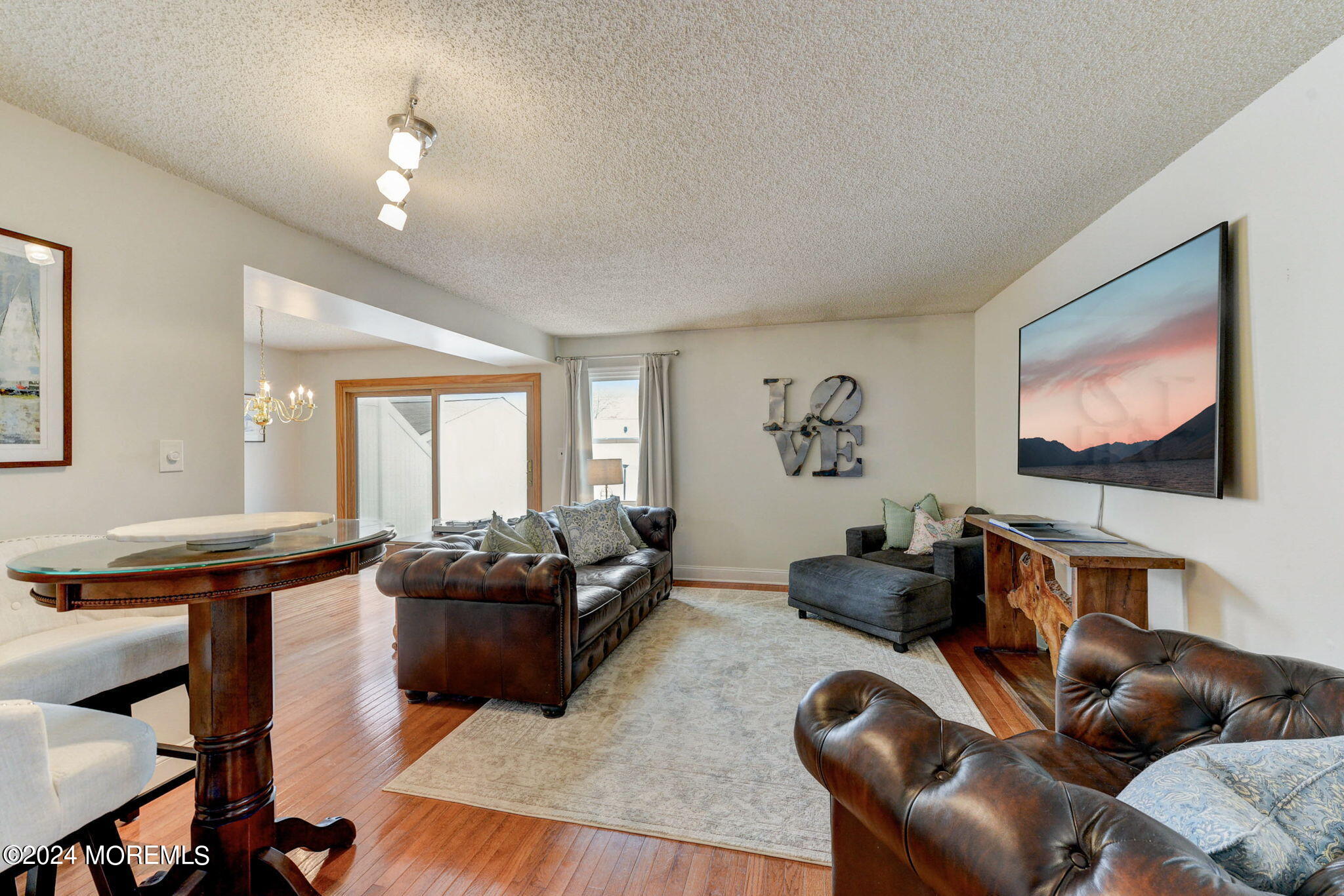 717 Society Hill Boulevard
