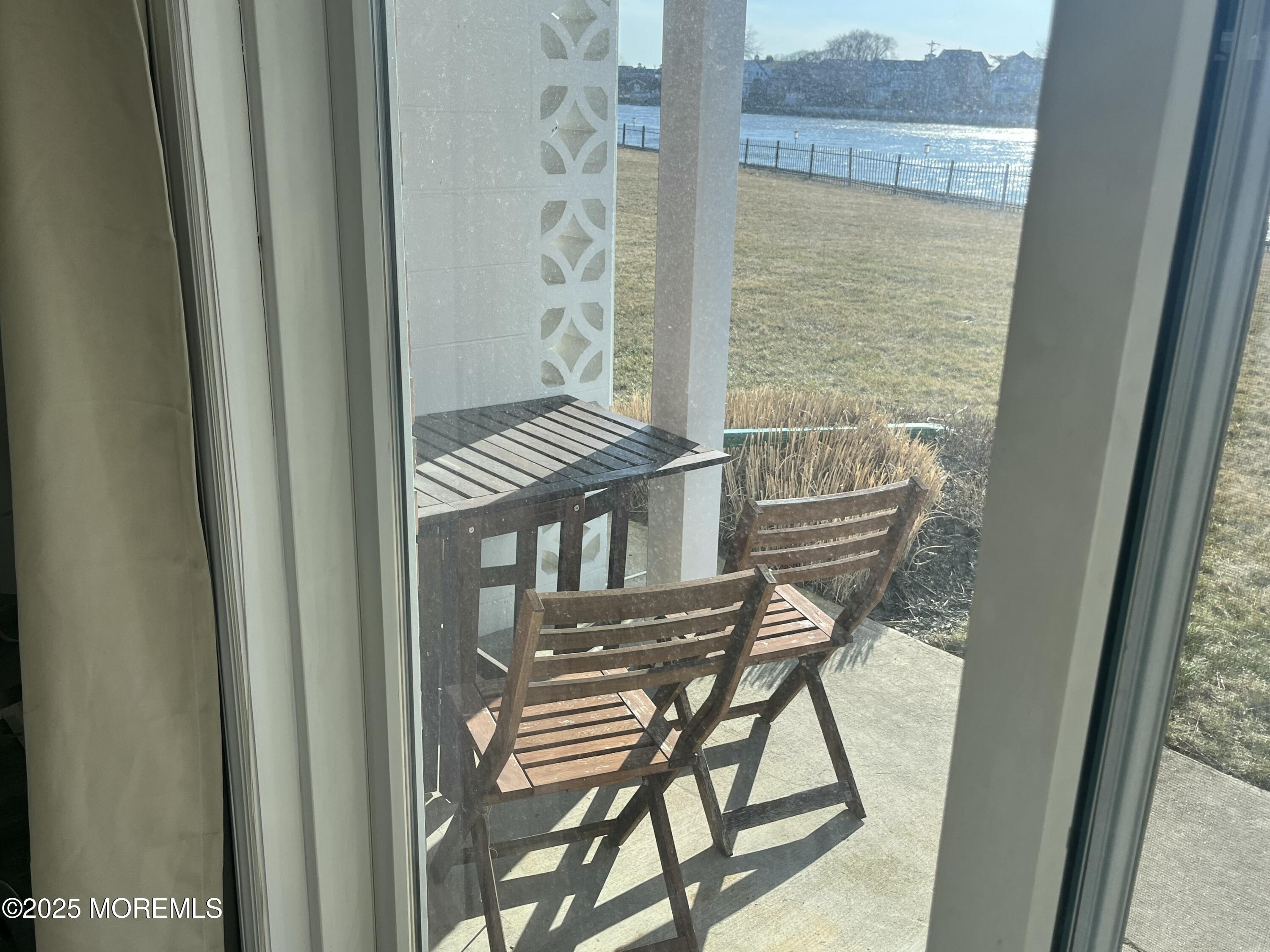2 Rumson Road, 2