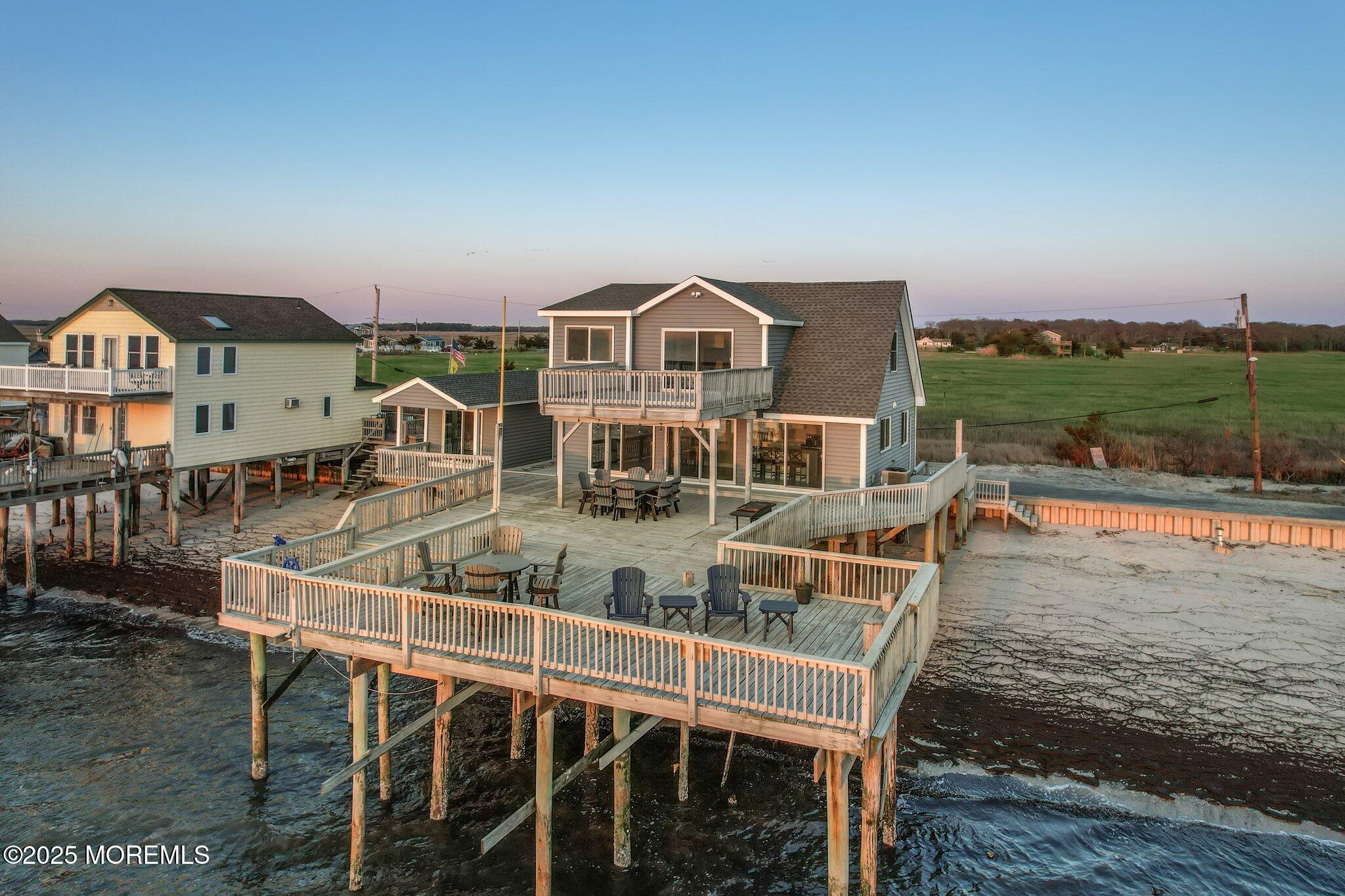 27 S Beach Drive