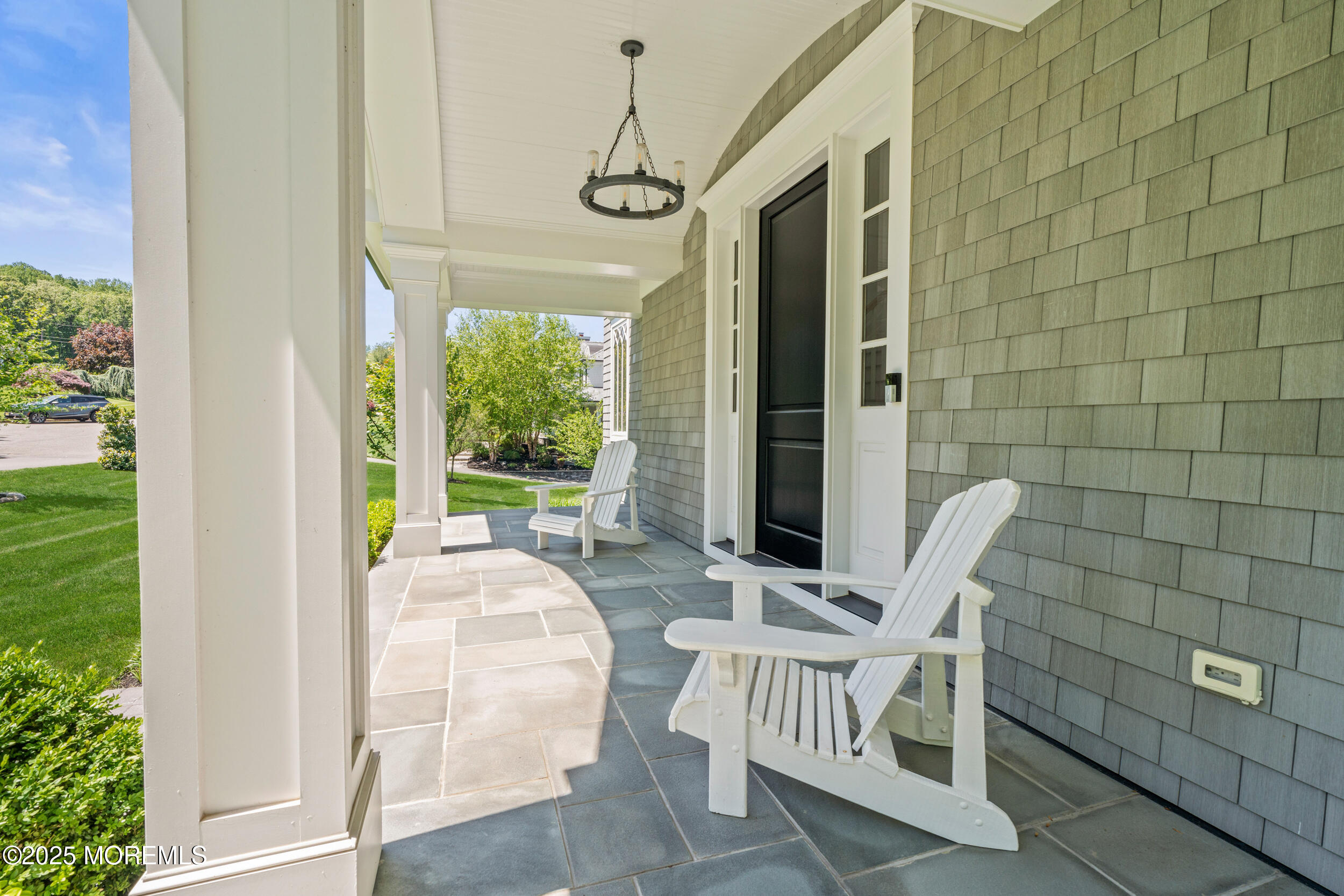 11 Beacon Hill Road